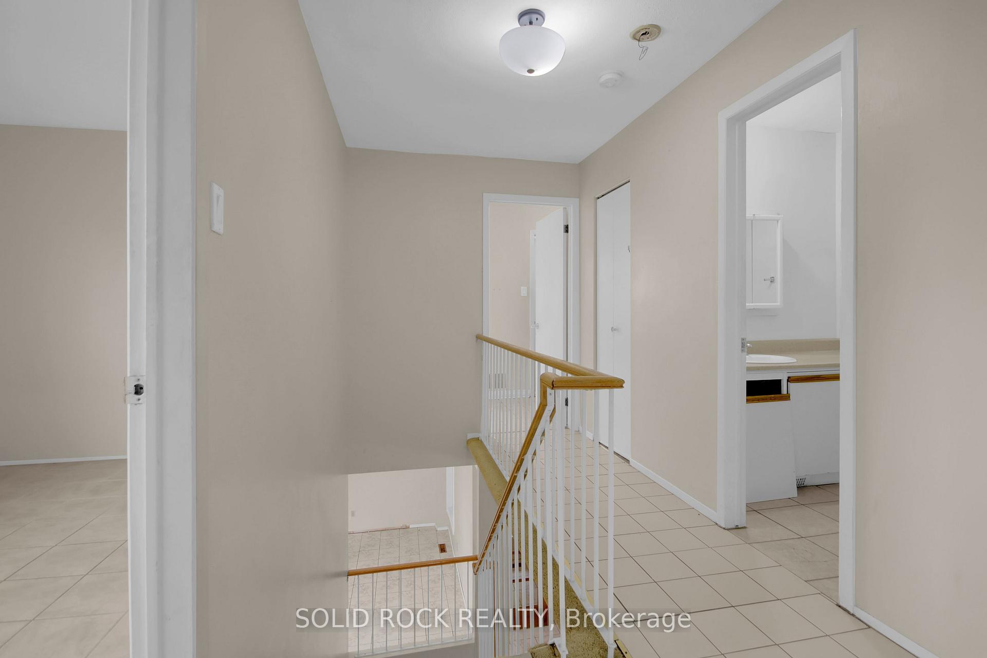 Photo 19 of 1429 Prestone Drive, Ottawa, Bilberry Creek/Queenswood Heights — HOMEH