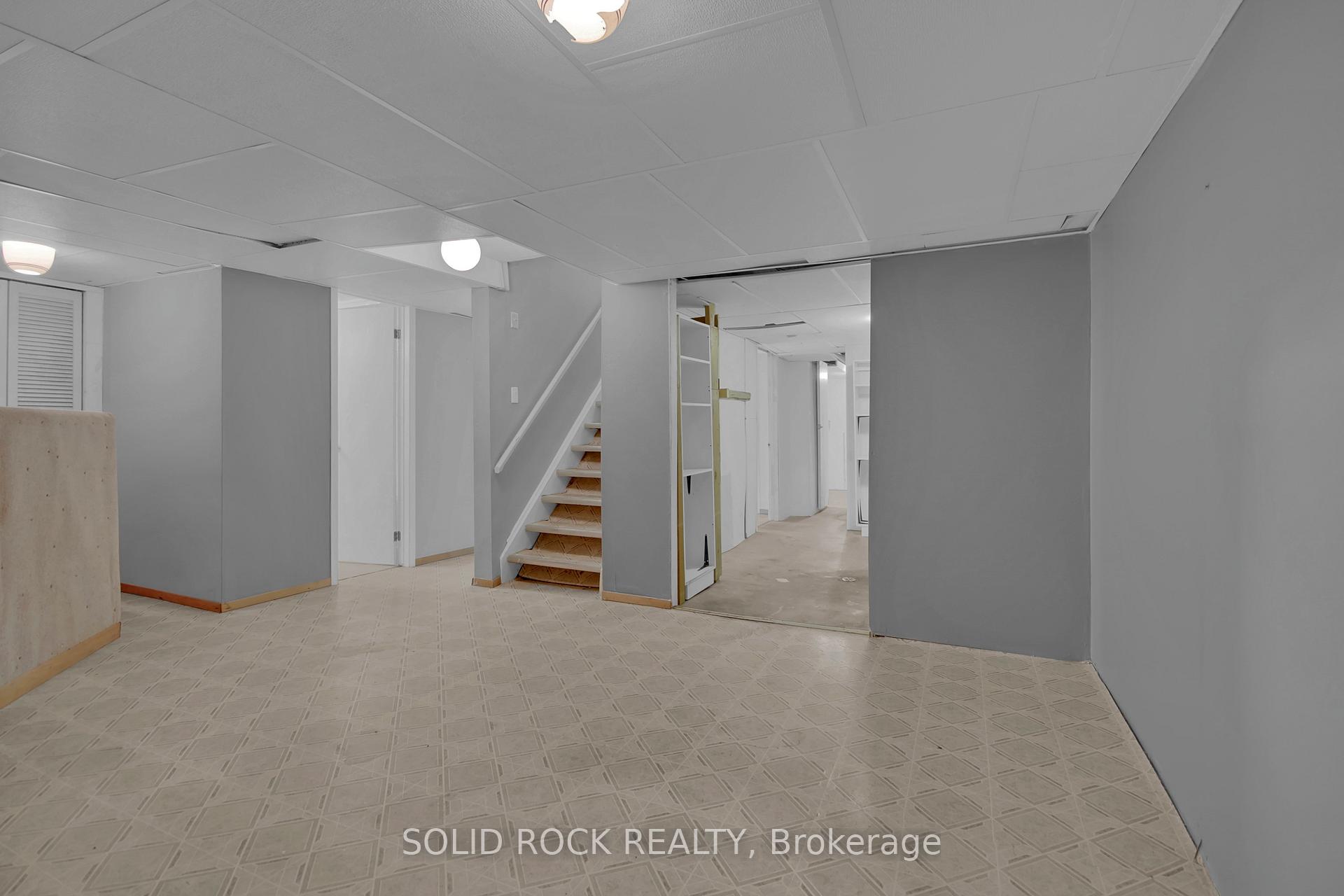 Photo 30 of 1429 Prestone Drive, Ottawa, Bilberry Creek/Queenswood Heights — HOMEH
