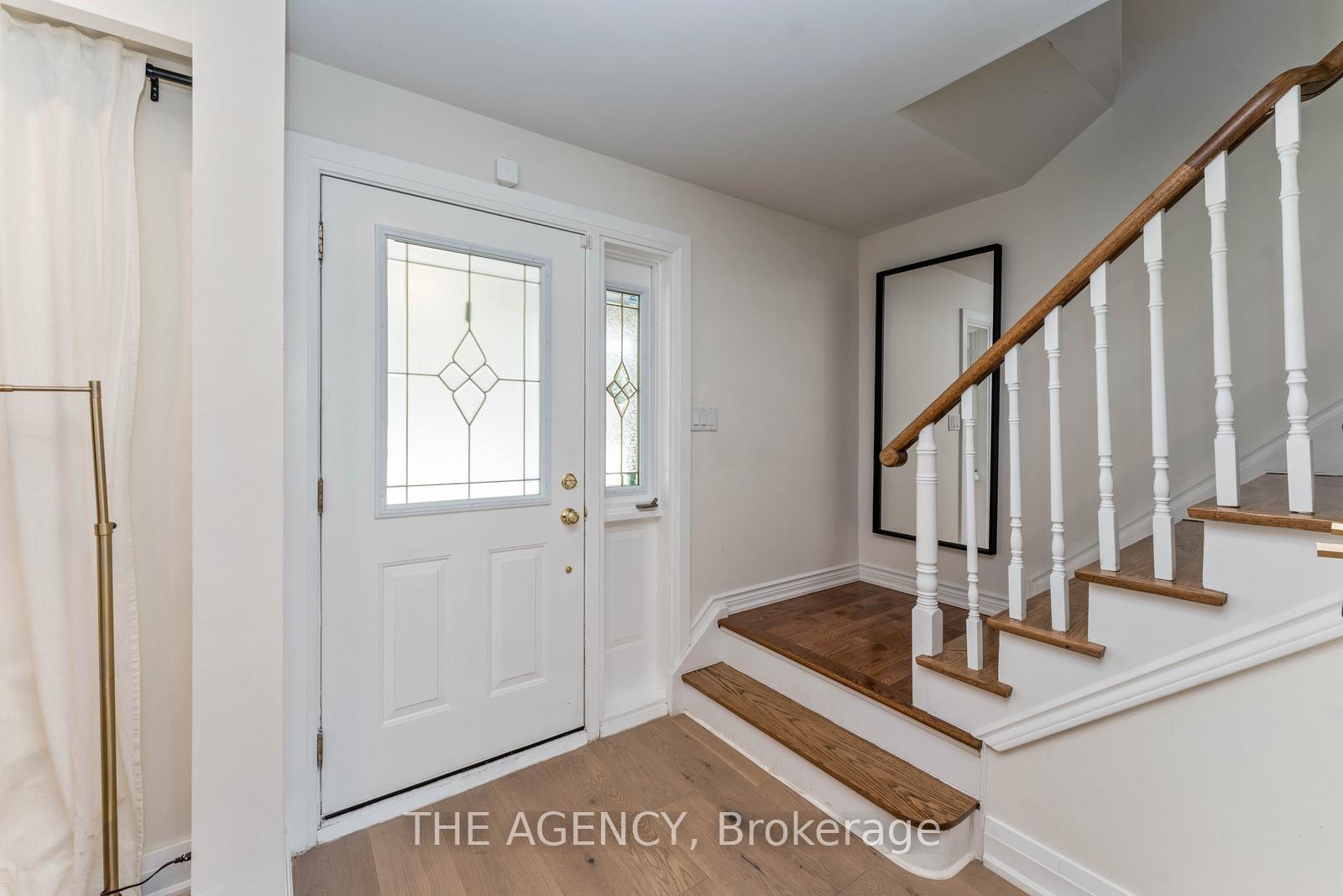 Photo 2 of 76 Connaught Crescent, Caledon, Bolton West — HOMEH
