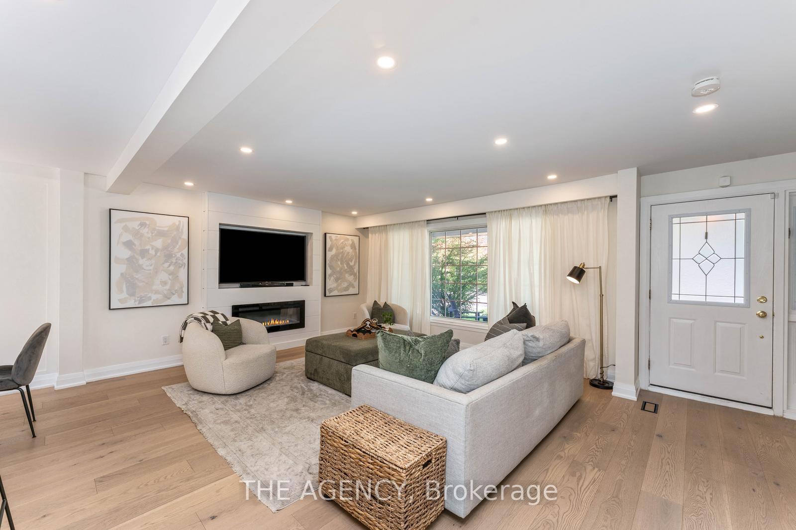 Photo 11 of 76 Connaught Crescent, Caledon, Bolton West — HOMEH