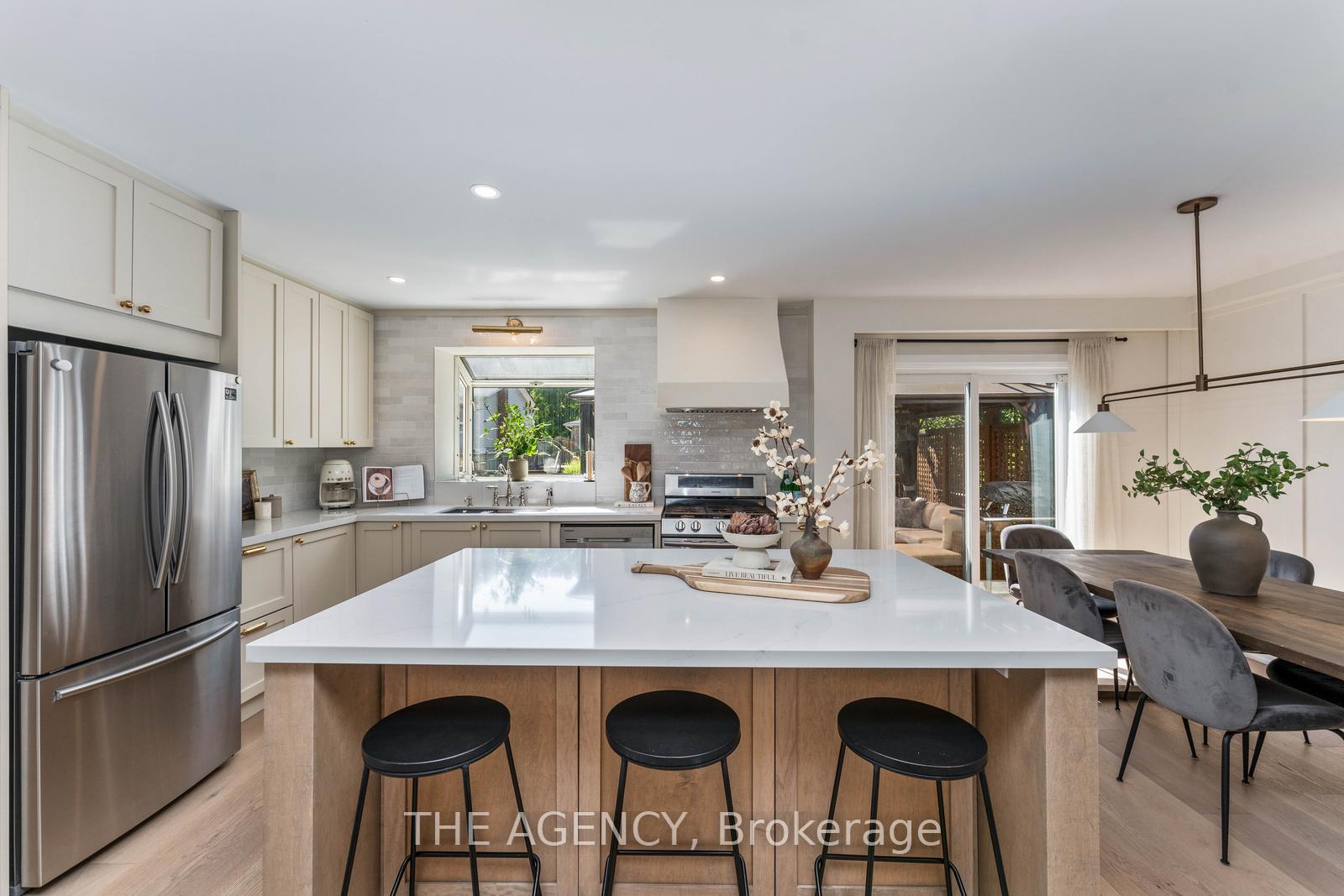 Photo 20 of 76 Connaught Crescent, Caledon, Bolton West — HOMEH