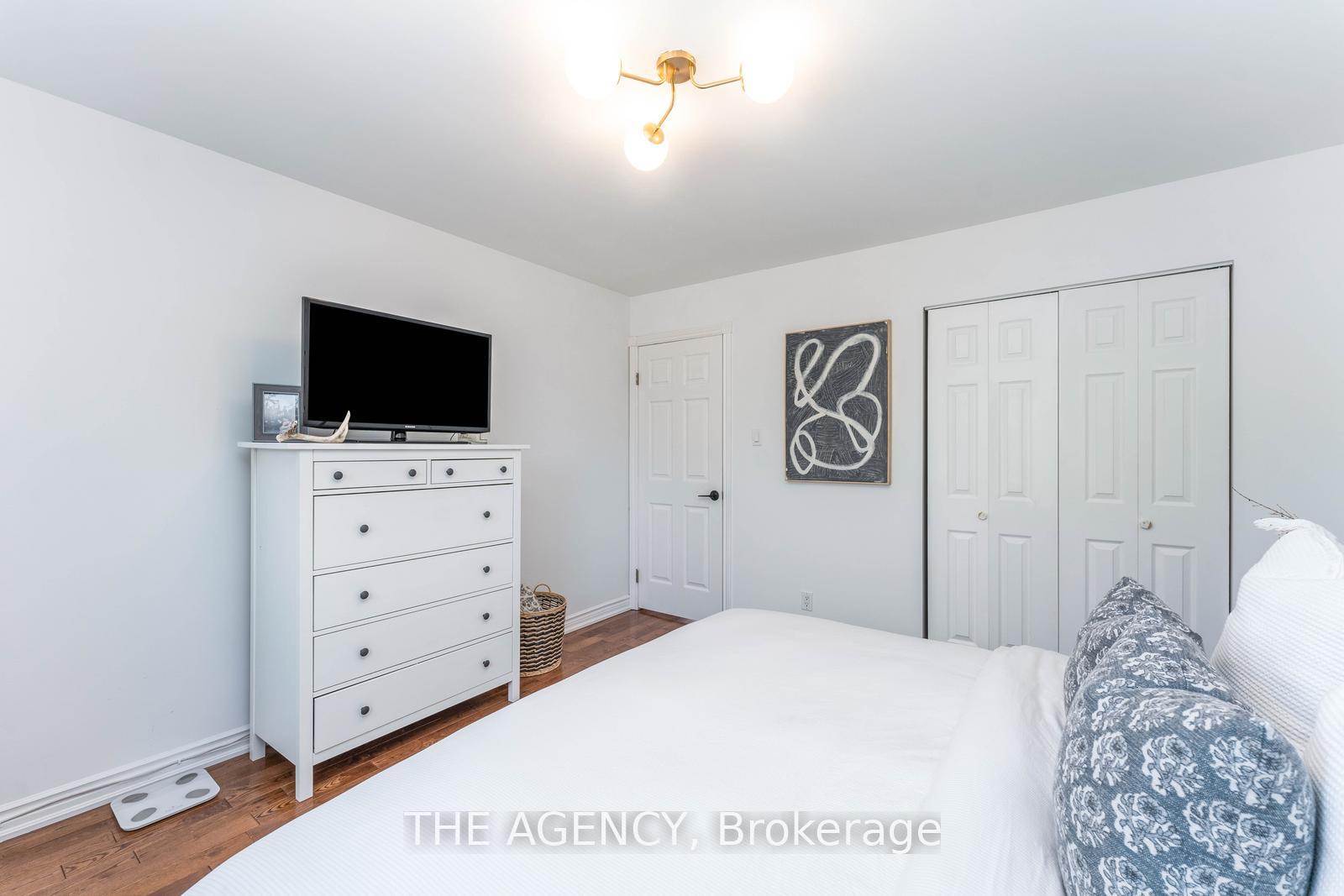 Photo 25 of 76 Connaught Crescent, Caledon, Bolton West — HOMEH