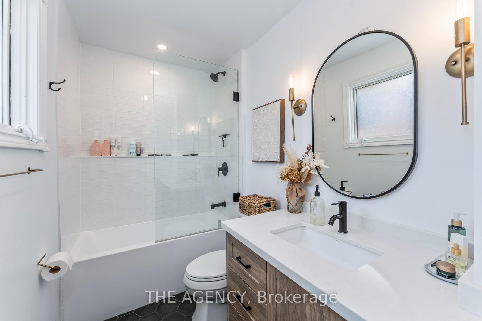 Photo 23 of 76 Connaught Crescent, Caledon, Bolton West — HOMEH