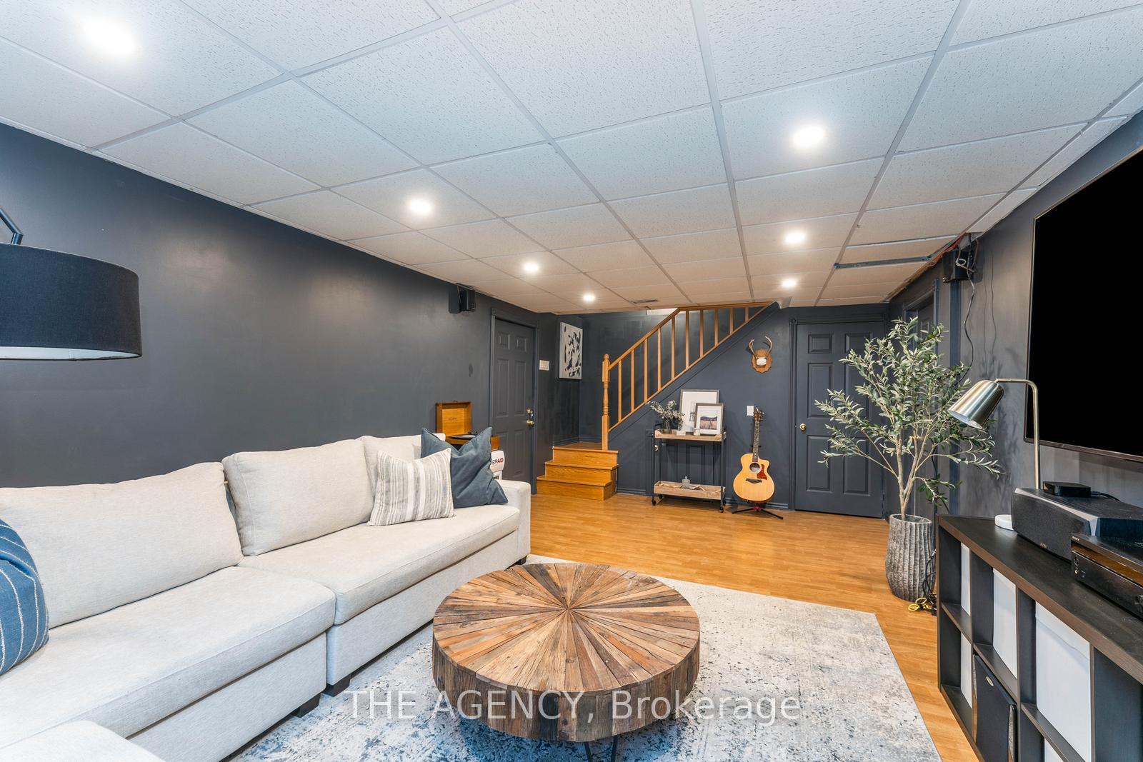 Photo 34 of 76 Connaught Crescent, Caledon, Bolton West — HOMEH