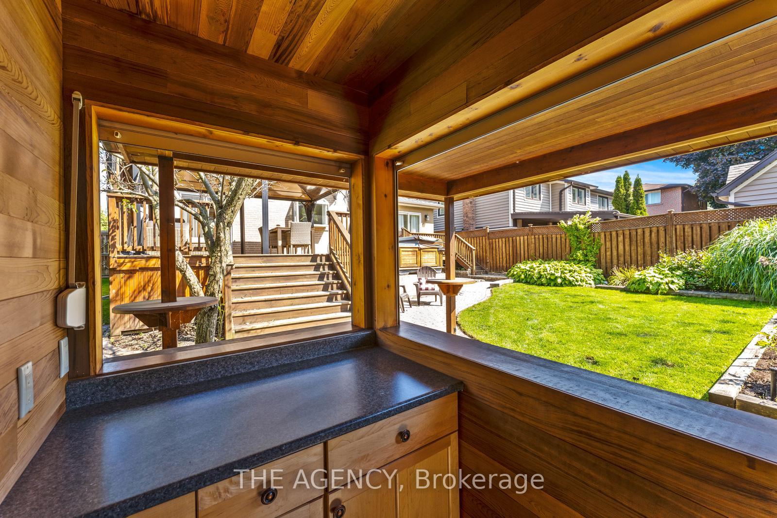 Photo 43 of 76 Connaught Crescent, Caledon, Bolton West — HOMEH