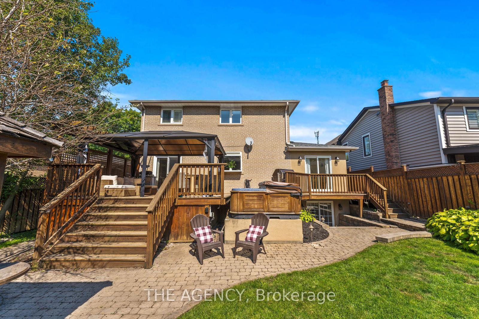 Photo 45 of 76 Connaught Crescent, Caledon, Bolton West — HOMEH