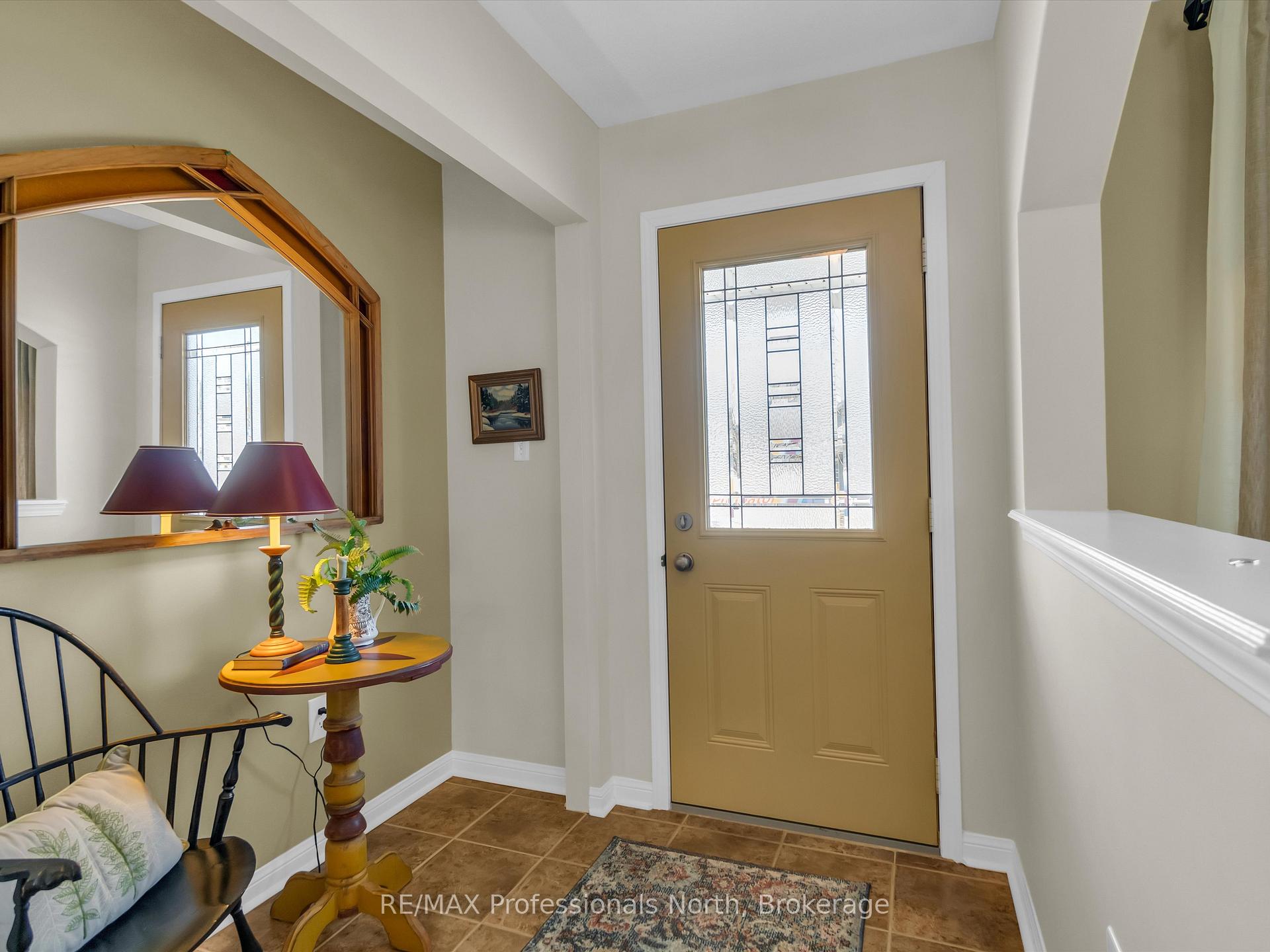 Photo 2 of 10 Heron's Hill, Bracebridge, Muskoka (N) — HOMEH