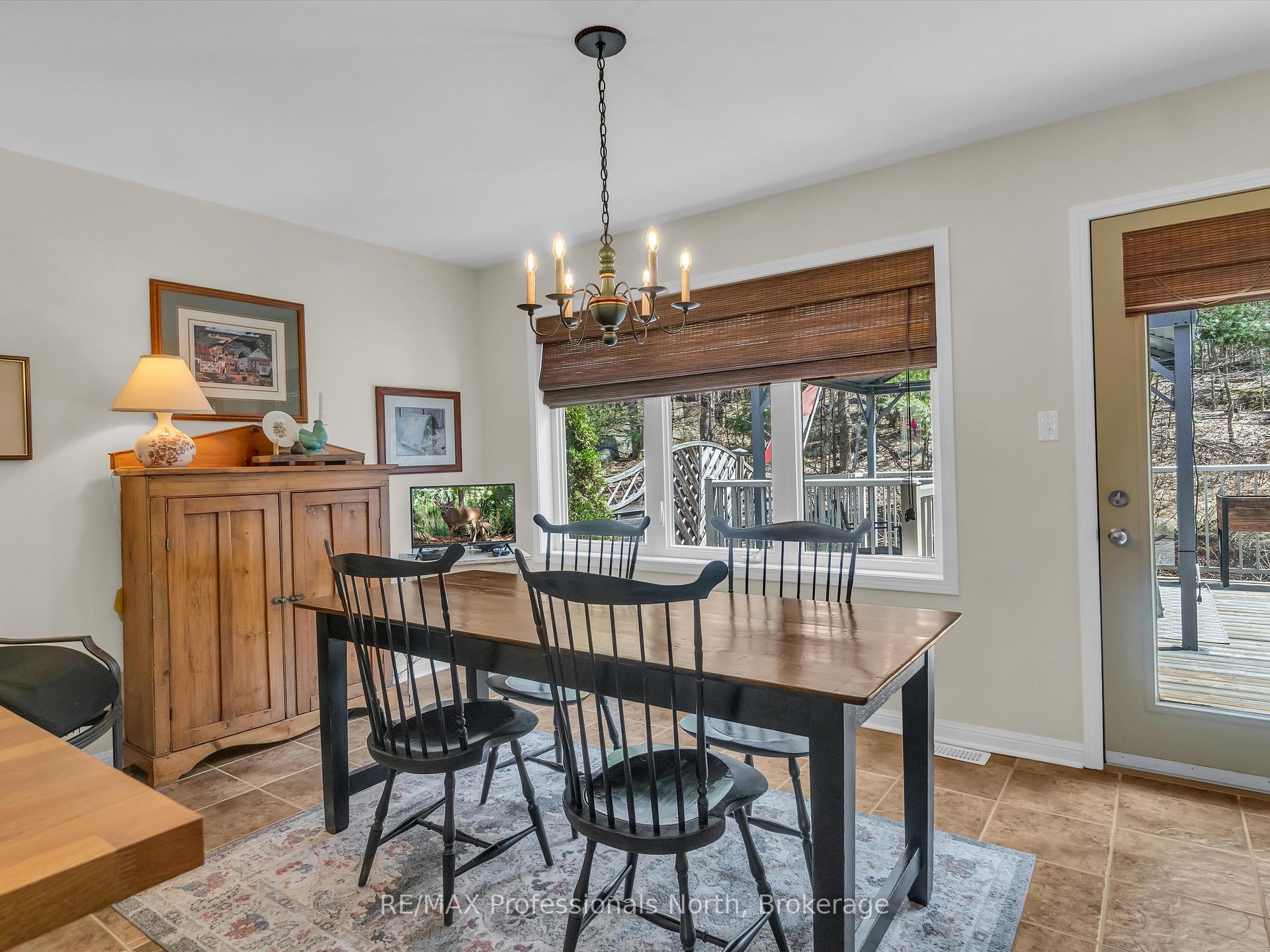 Photo 5 of 10 Heron's Hill, Bracebridge, Muskoka (N) — HOMEH