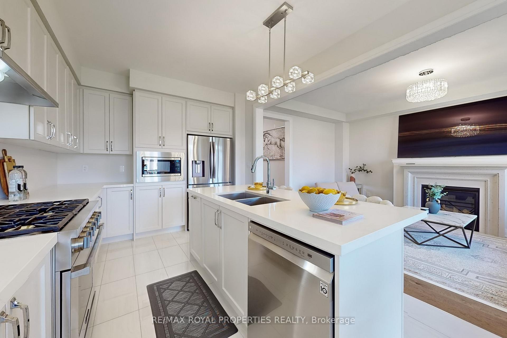 Photo 10 of 73 Fruitful Crescent, Whitby, Rural Whitby — HOMEH