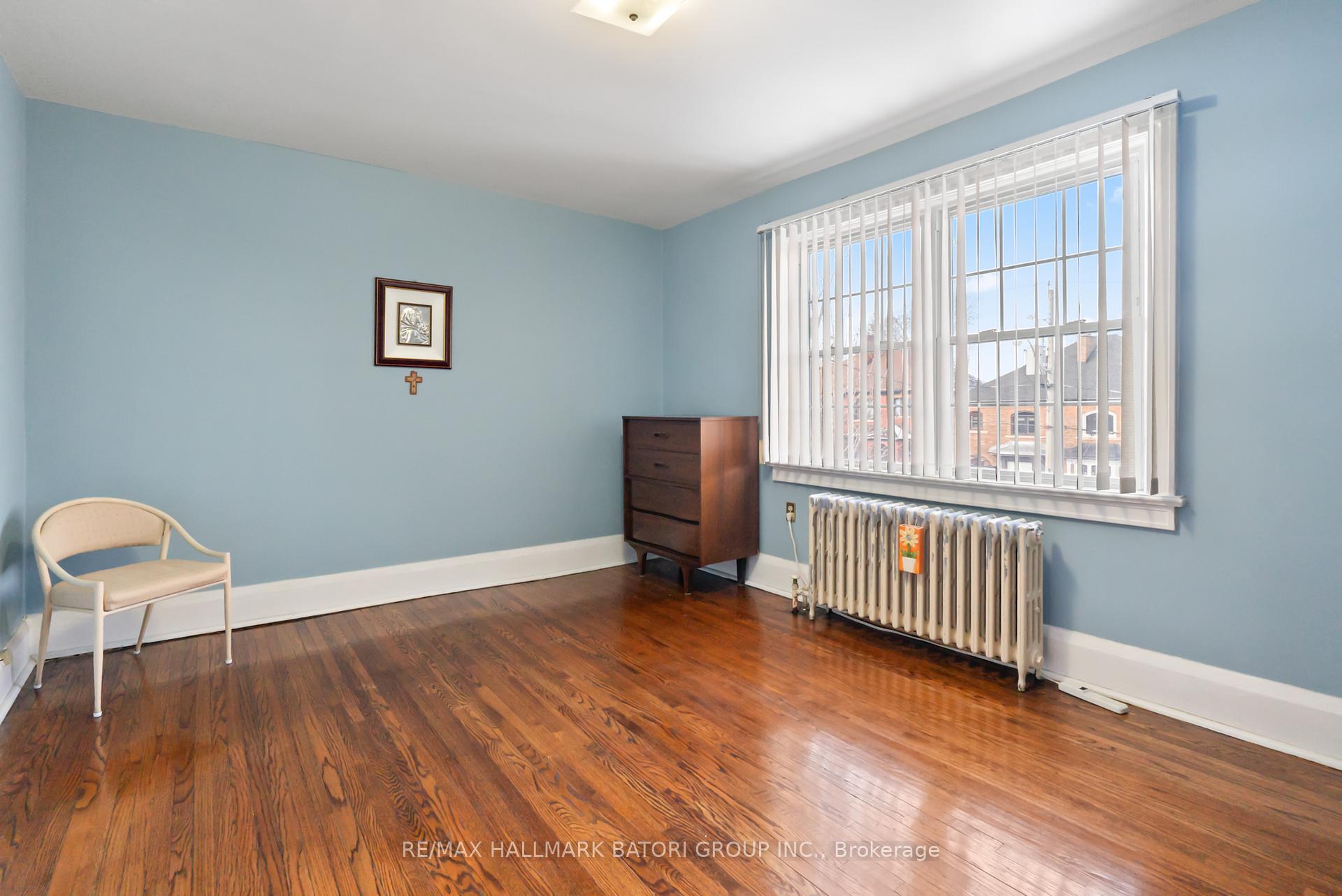 Photo 15 of 263 Castlefield Avenue, Toronto, Yonge-Eglinton — HOMEH