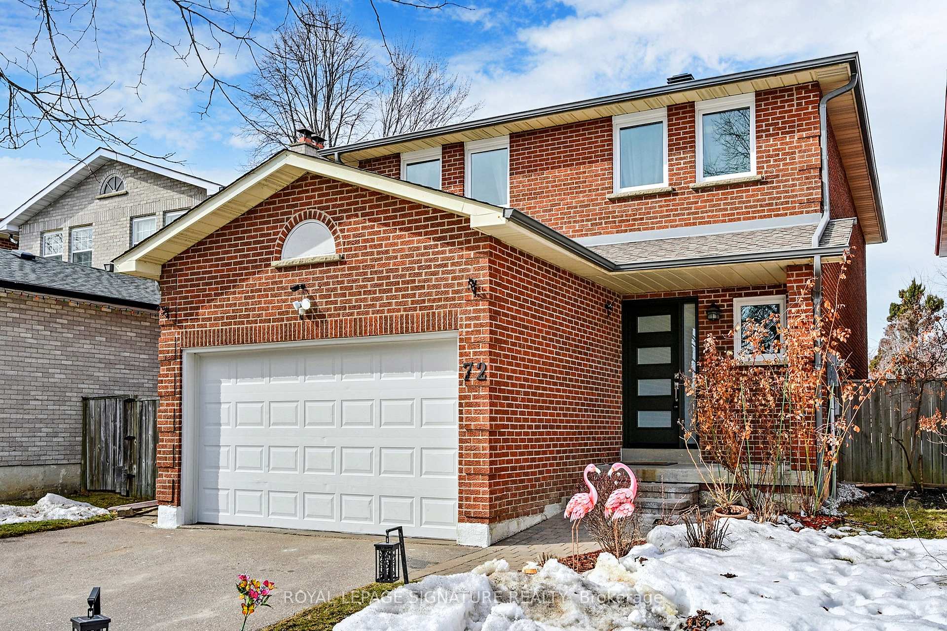 Photo 2 of 72 Graham Crescent, Markham, Raymerville — HOMEH