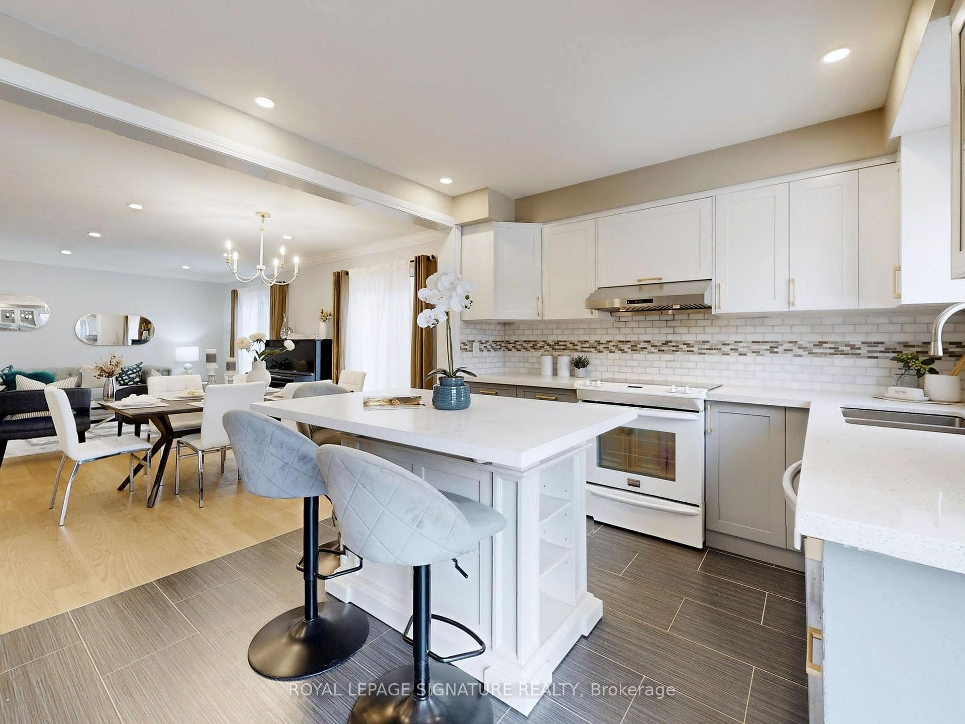Photo 11 of 72 Graham Crescent, Markham, Raymerville — HOMEH