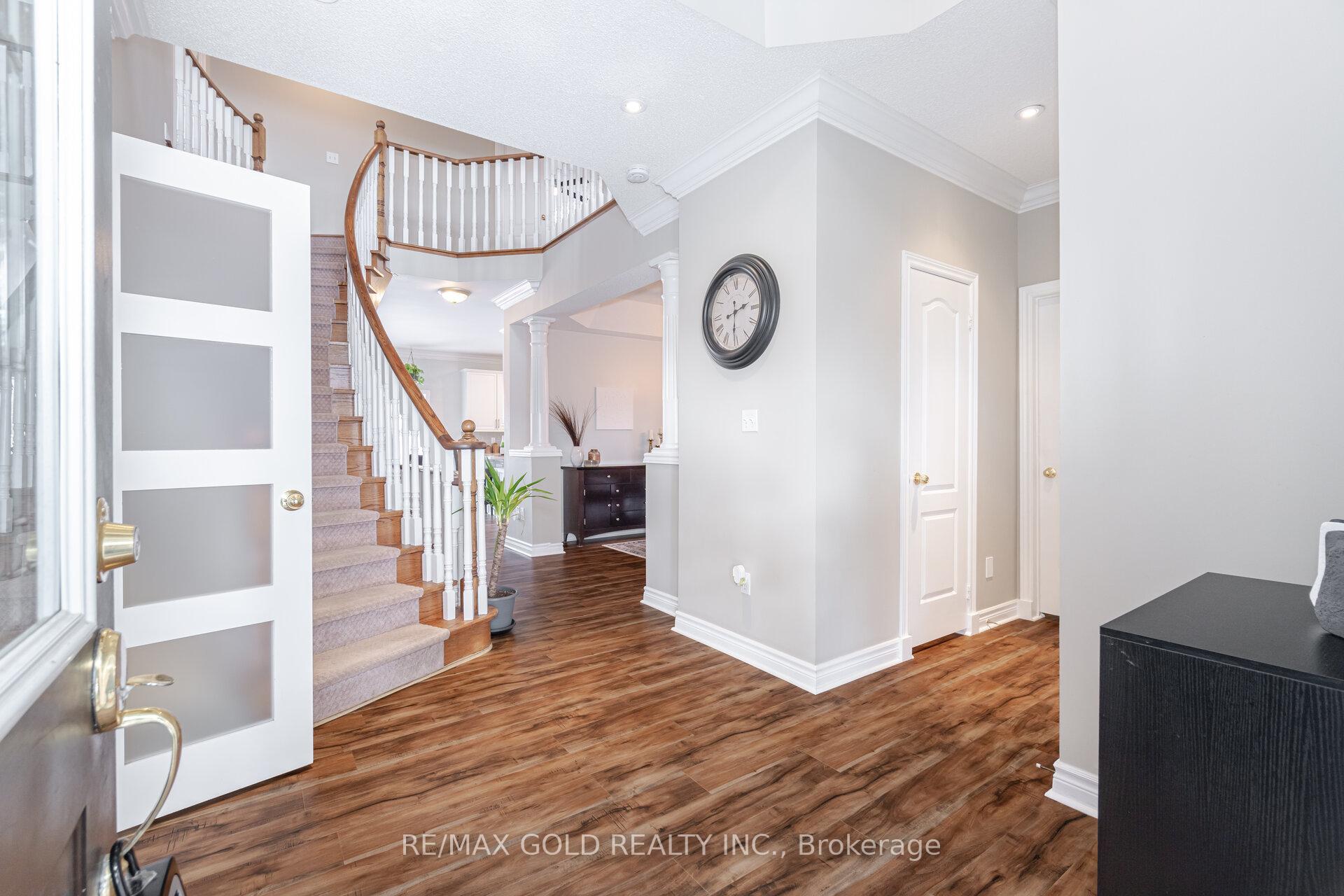Photo 8 of 20 Treeview Crescent, Caledon, Rural Caledon — HOMEH