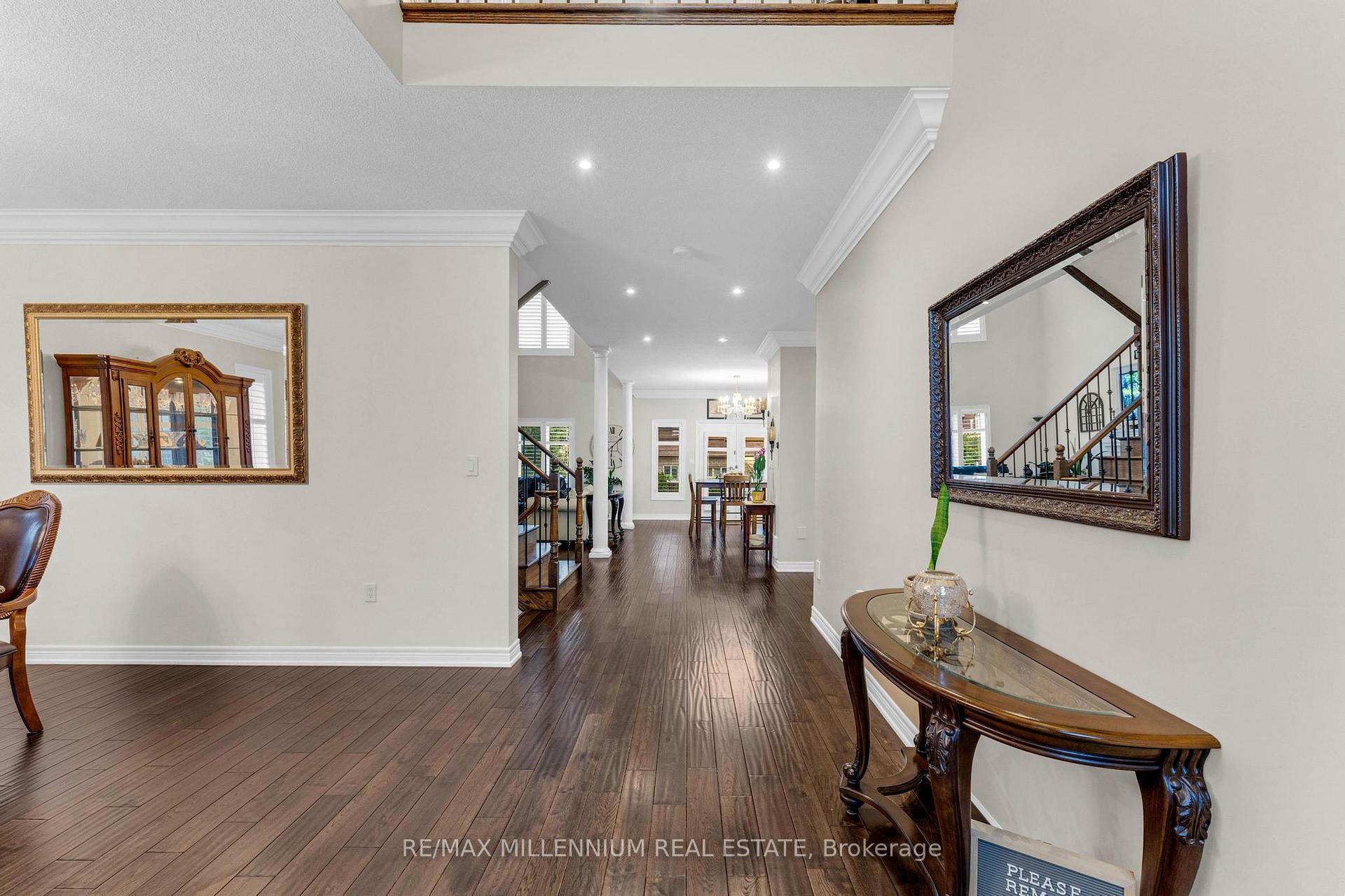Photo 4 of 56 Pelech Crescent, Hamilton, Stoney Creek Mountain — HOMEH