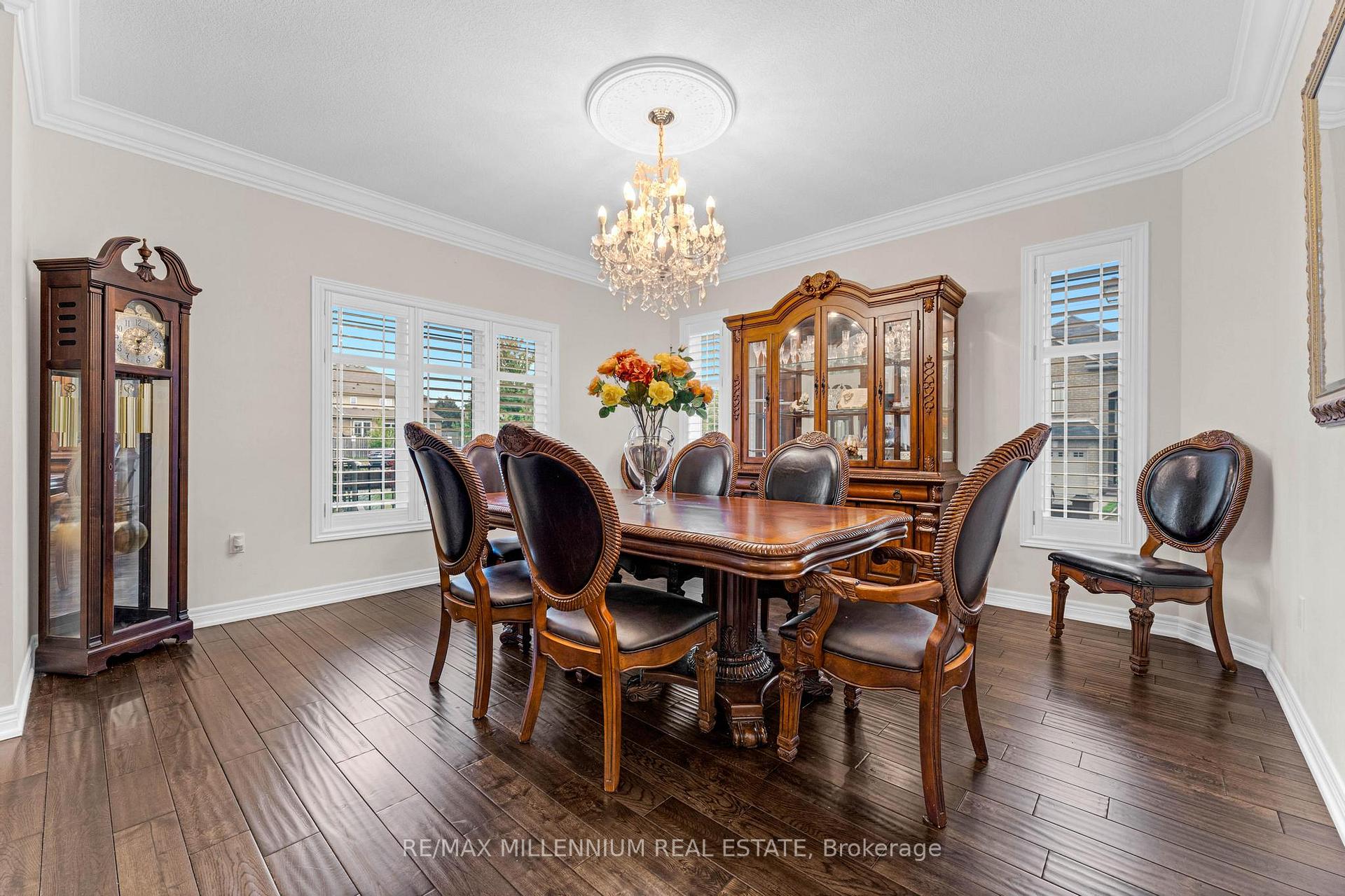 Photo 8 of 56 Pelech Crescent, Hamilton, Stoney Creek Mountain — HOMEH