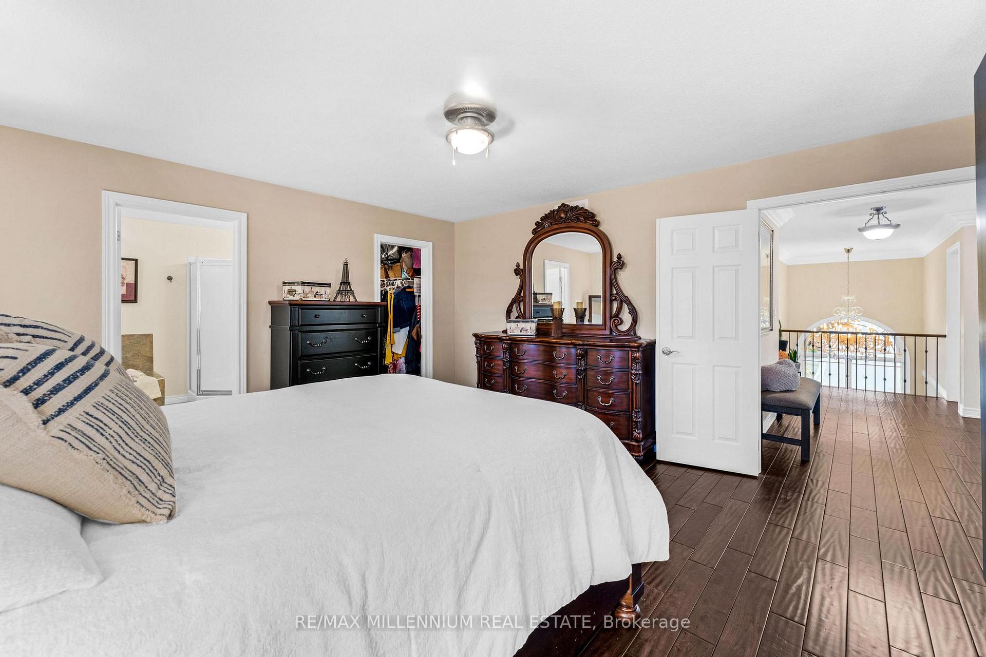 Photo 23 of 56 Pelech Crescent, Hamilton, Stoney Creek Mountain — HOMEH