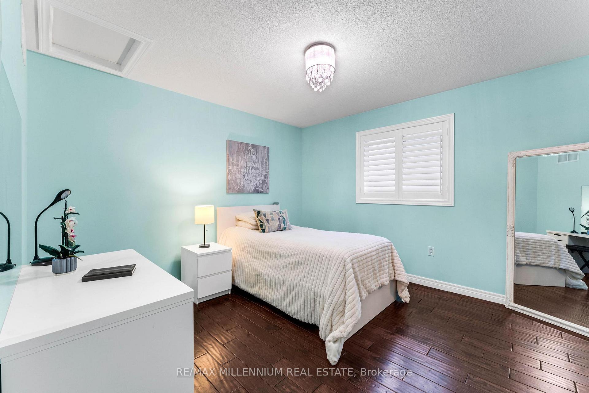 Photo 20 of 56 Pelech Crescent, Hamilton, Stoney Creek Mountain — HOMEH