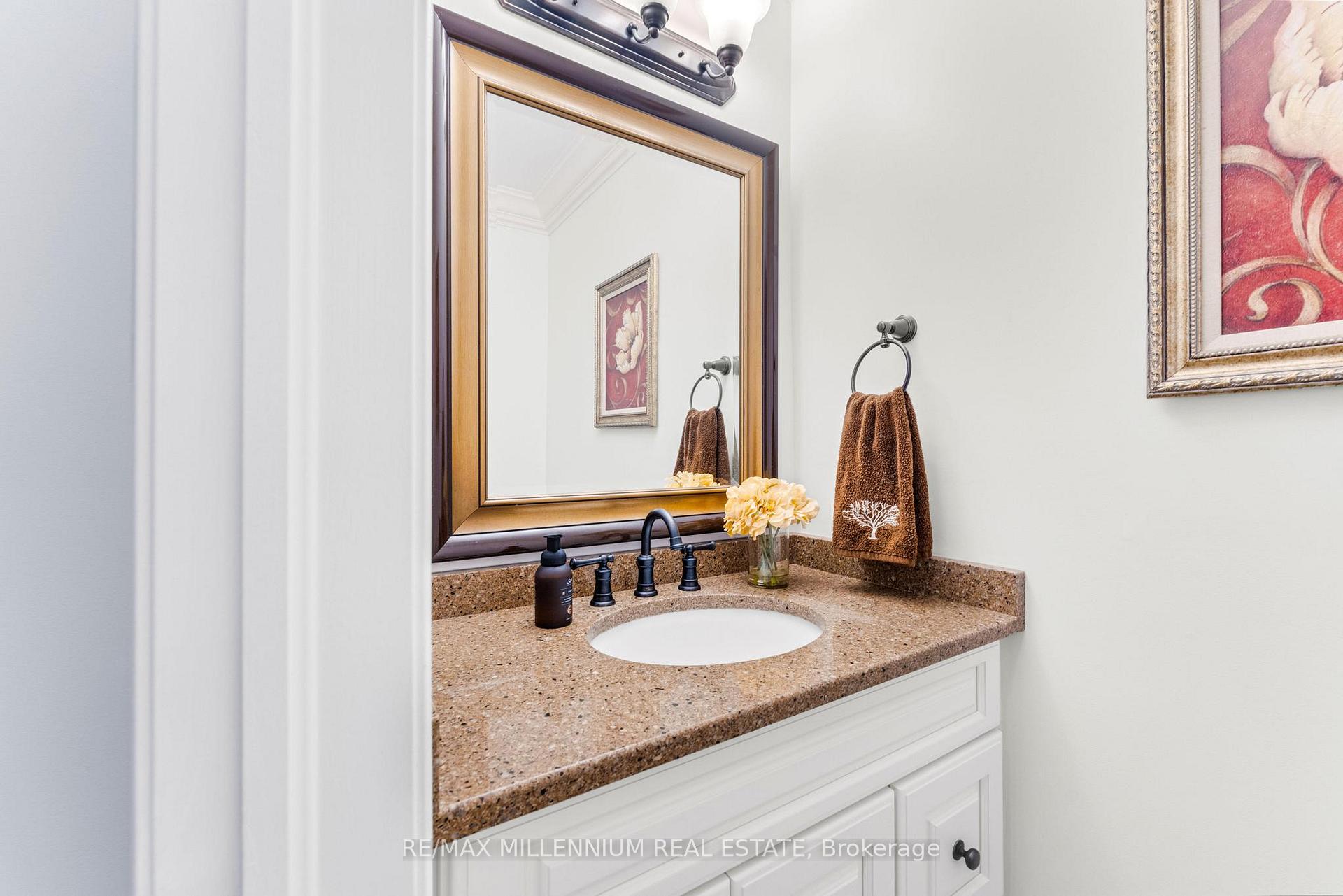 Photo 24 of 56 Pelech Crescent, Hamilton, Stoney Creek Mountain — HOMEH