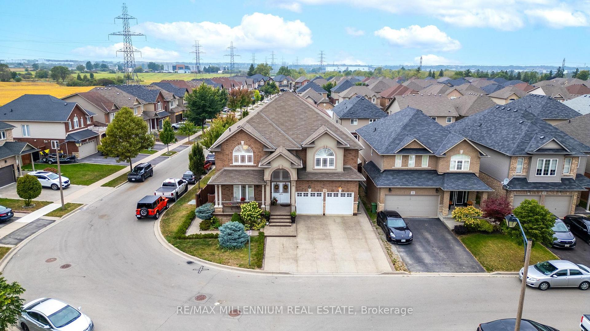 Photo 32 of 56 Pelech Crescent, Hamilton, Stoney Creek Mountain — HOMEH