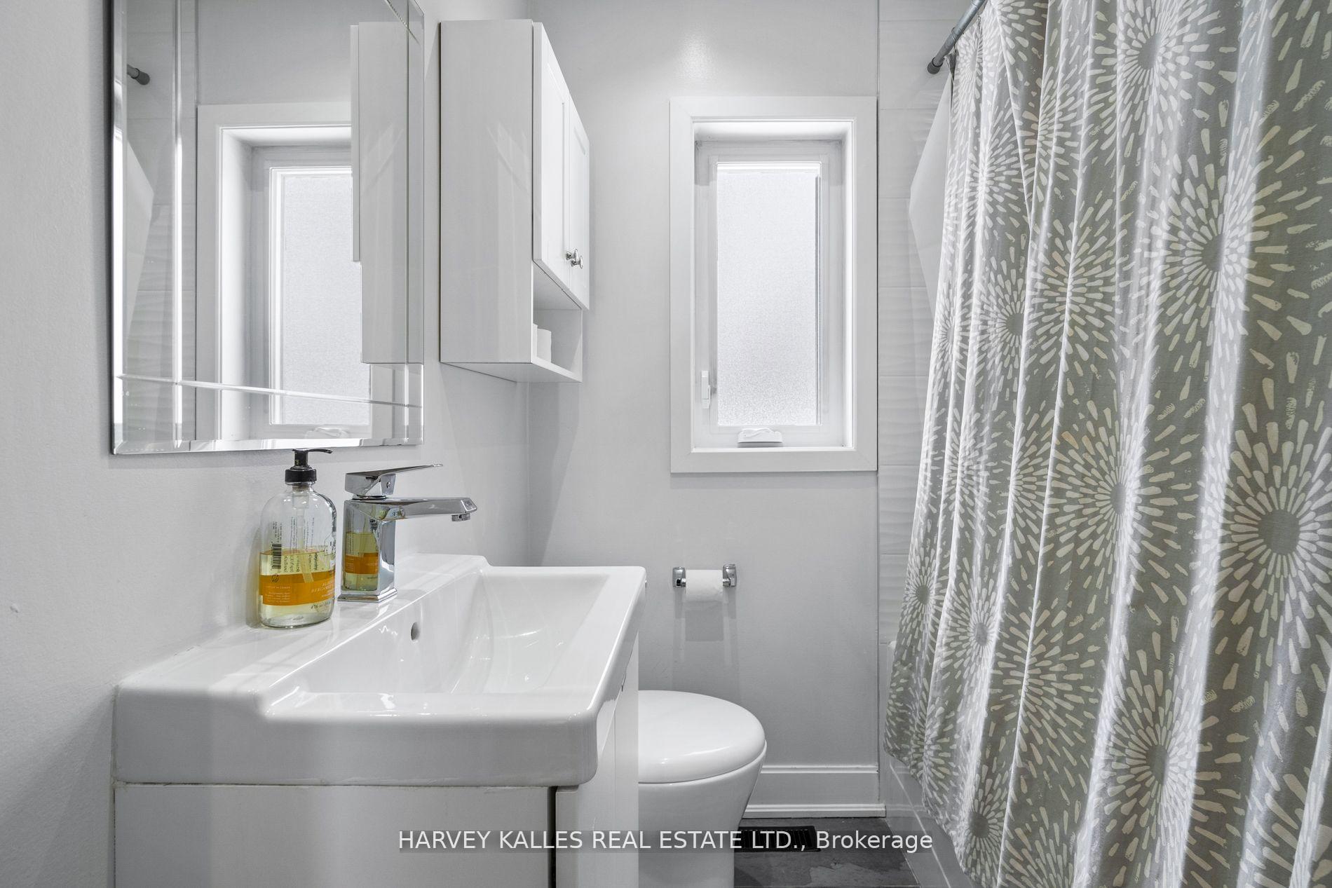 Photo 31 of 82 Hertle Avenue, Toronto, Greenwood-Coxwell — HOMEH