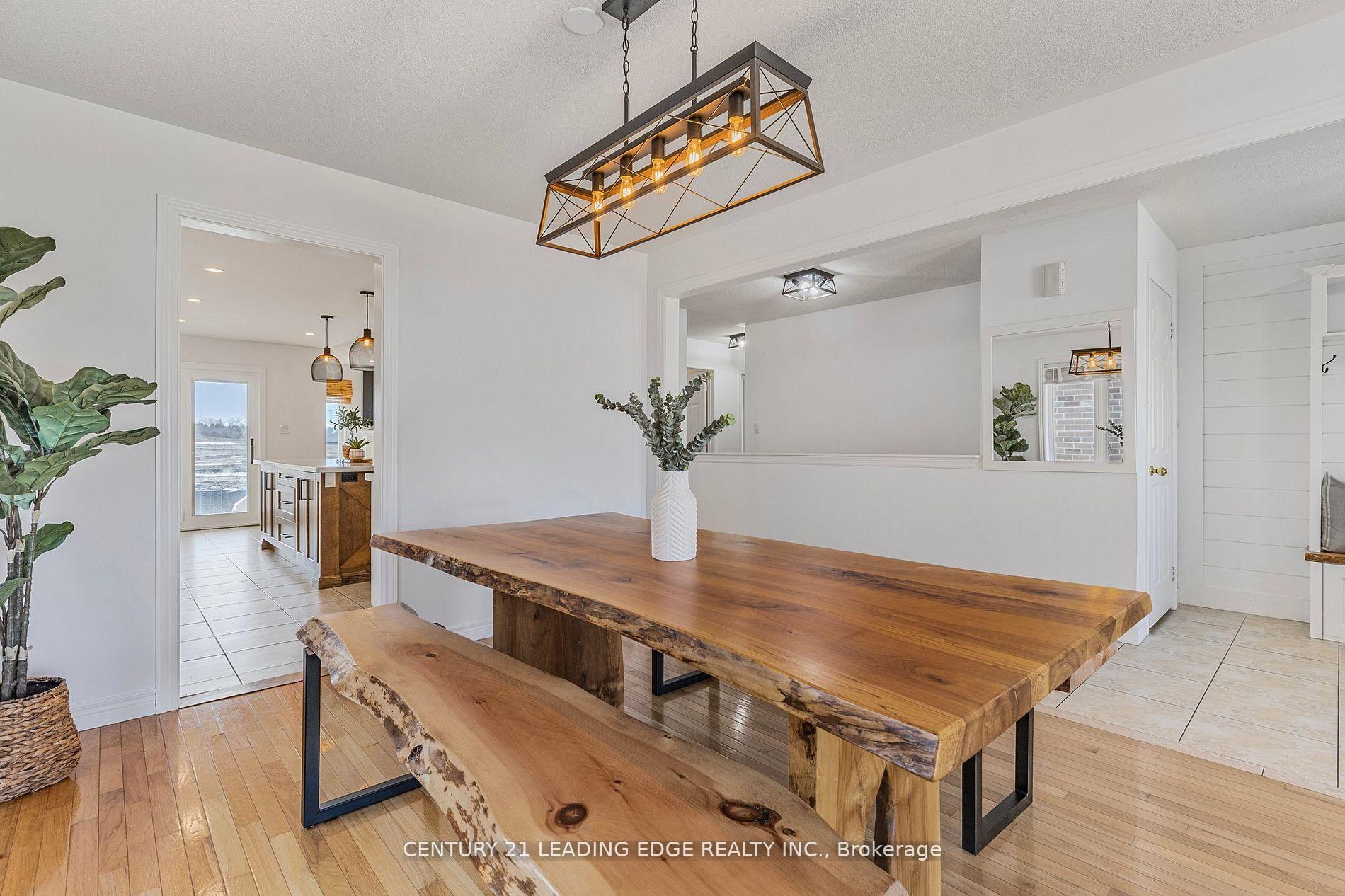 Photo 8 of 77 Maplewood Avenue, Brock, Beaverton — HOMEH