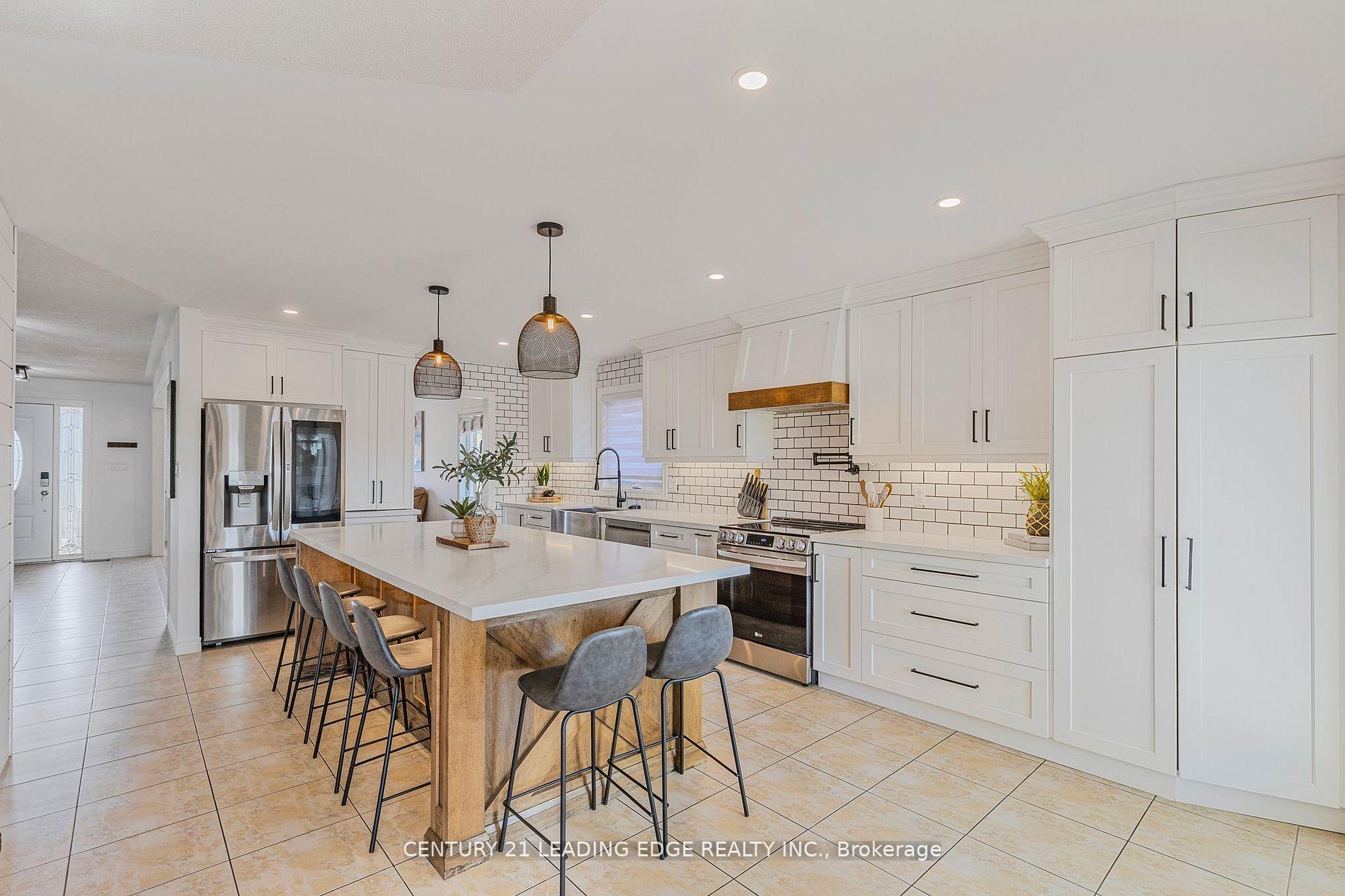 Photo 14 of 77 Maplewood Avenue, Brock, Beaverton — HOMEH