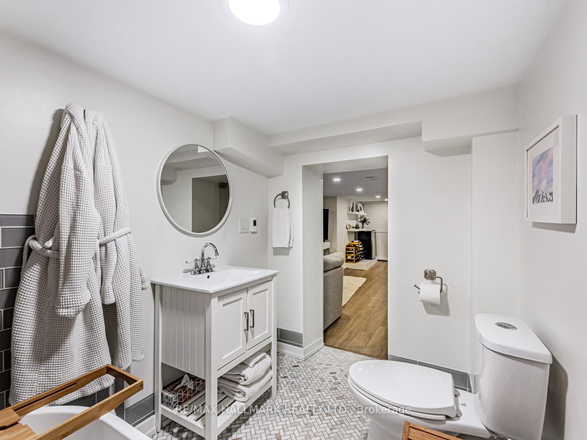 Photo 23 of 1584 Dundas Street E, Toronto, South Riverdale — HOMEH