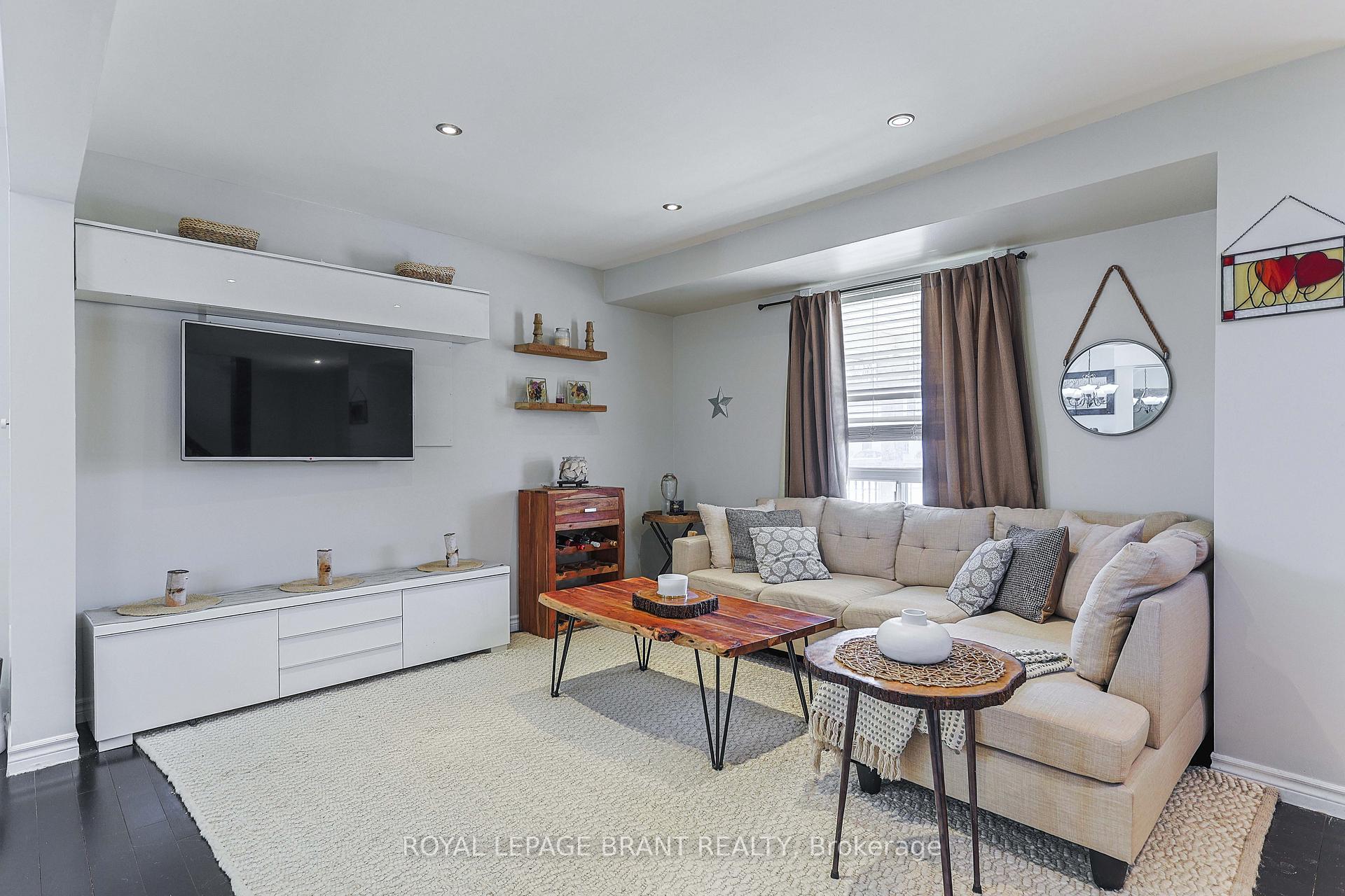 Photo 46 of 162 Mill Street, Kitchener — HOMEH