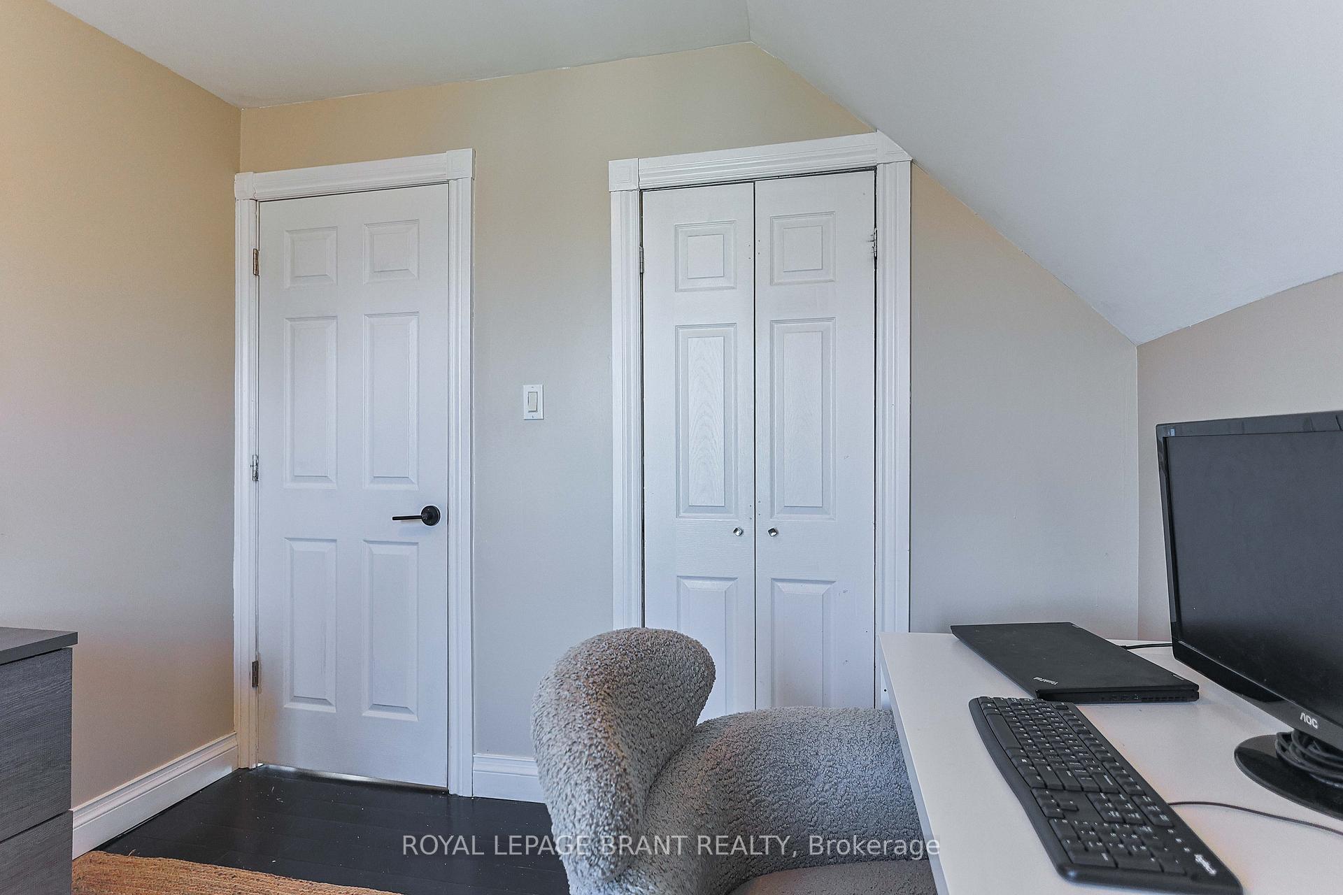 Photo 19 of 162 Mill Street, Kitchener — HOMEH