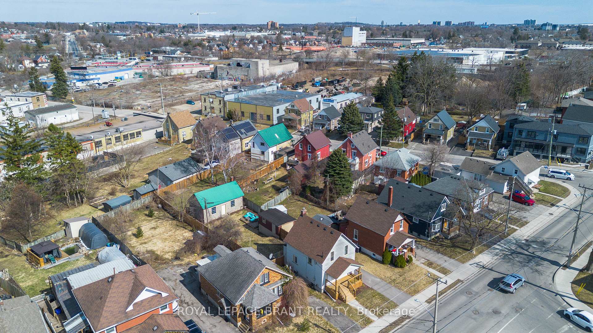 Photo 38 of 162 Mill Street, Kitchener — HOMEH