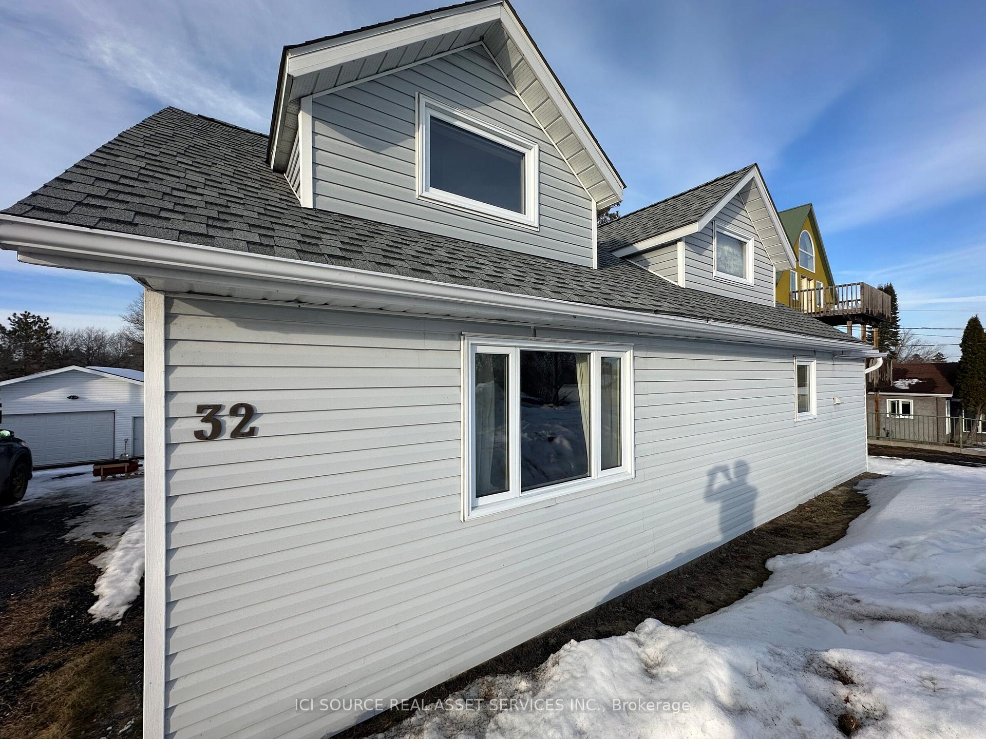 Photo 1 of 32 Kay Street W, Kenora — HOMEH