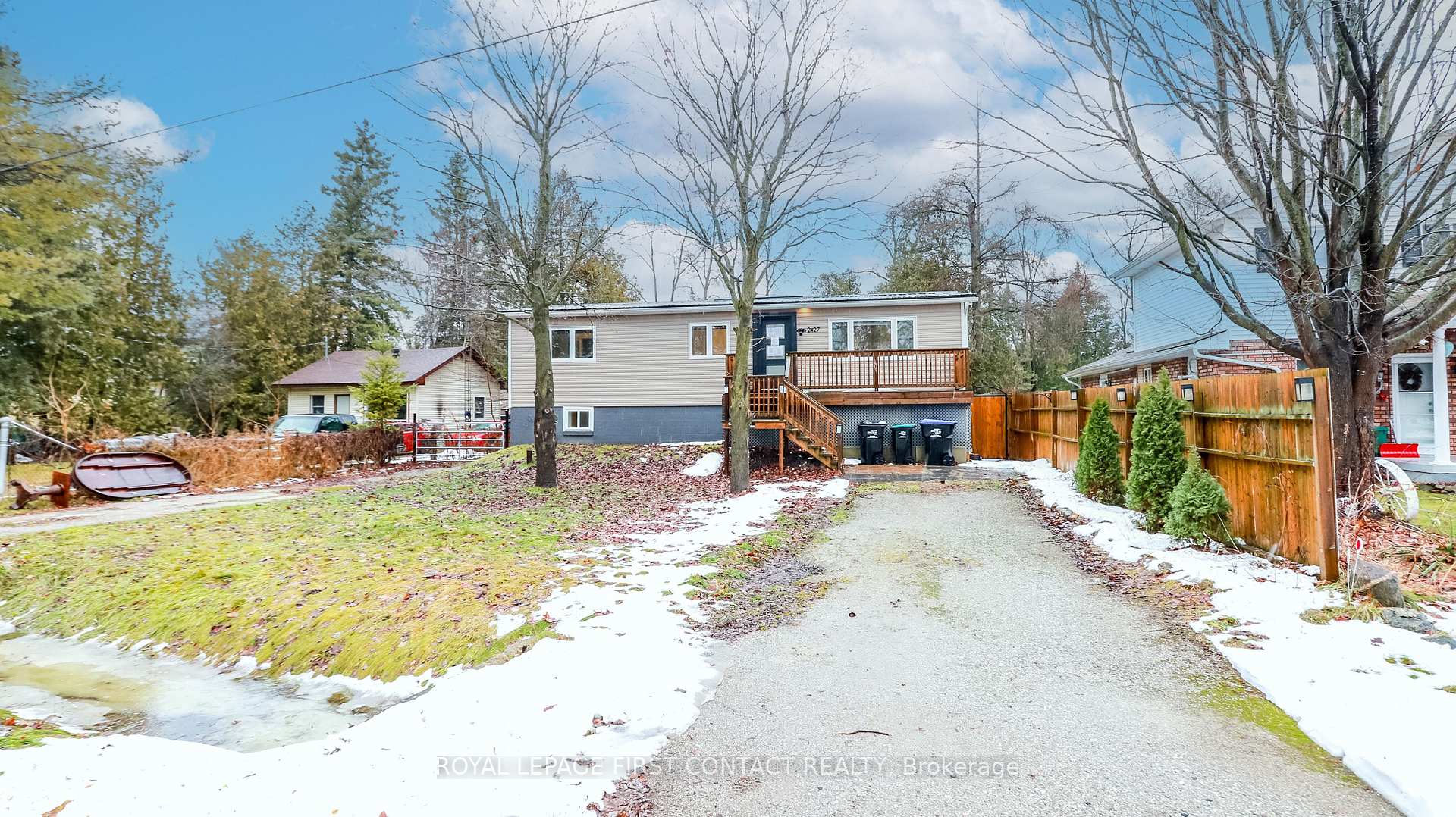 Photo 1 of 2427 Wallace Avenue, Innisfil, Alcona — HOMEH