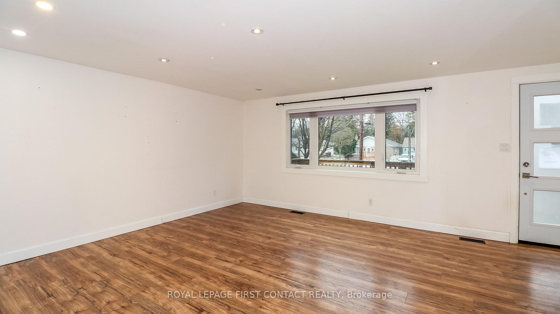 Photo 9 of 2427 Wallace Avenue, Innisfil, Alcona — HOMEH