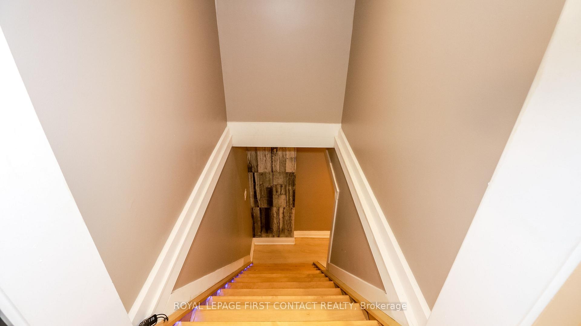 Photo 20 of 2427 Wallace Avenue, Innisfil, Alcona — HOMEH
