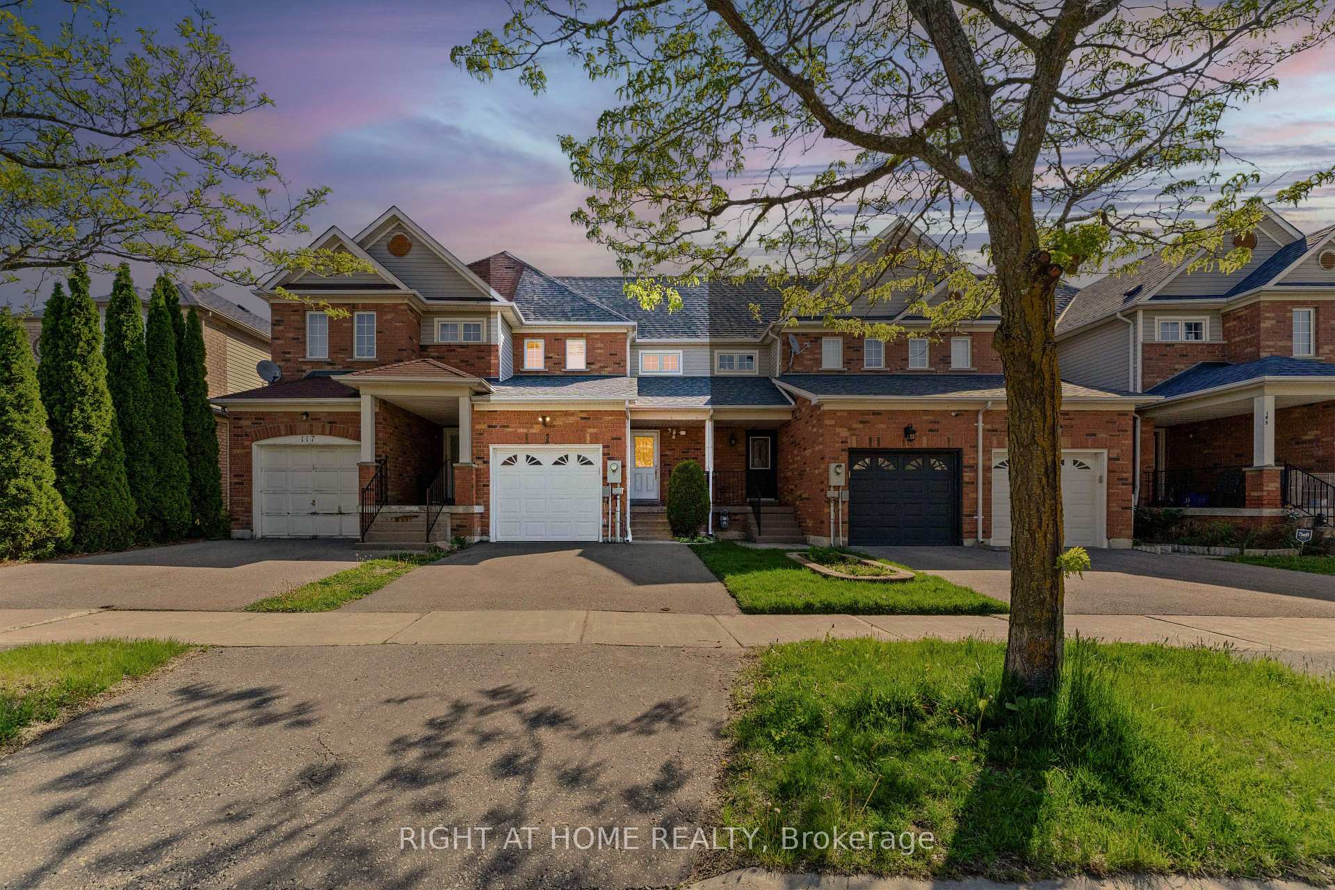 Photo 1 of 115 Ferncliffe Crescent, Markham, Cedarwood — HOMEH