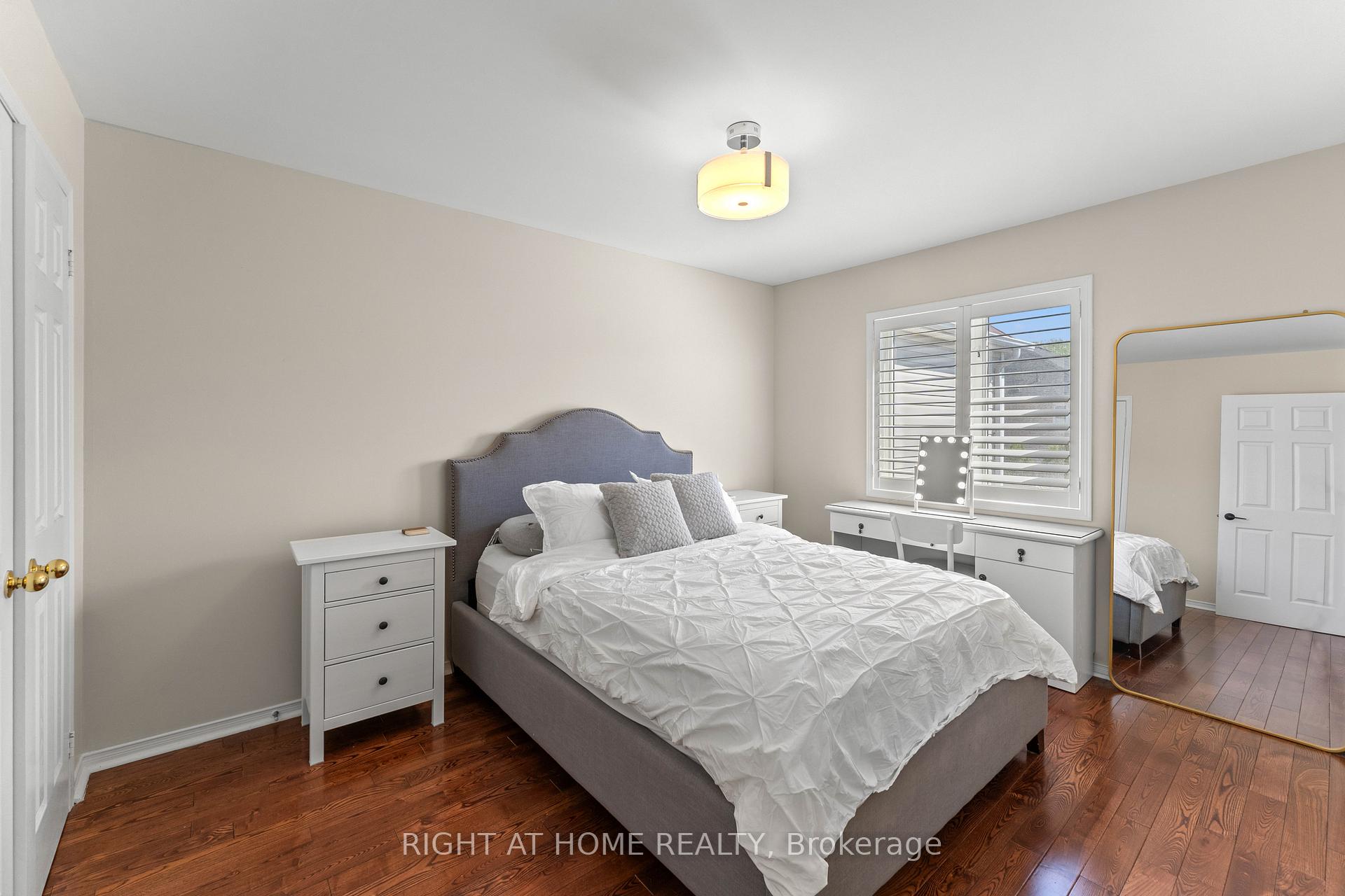 Photo 5 of 115 Ferncliffe Crescent, Markham, Cedarwood — HOMEH
