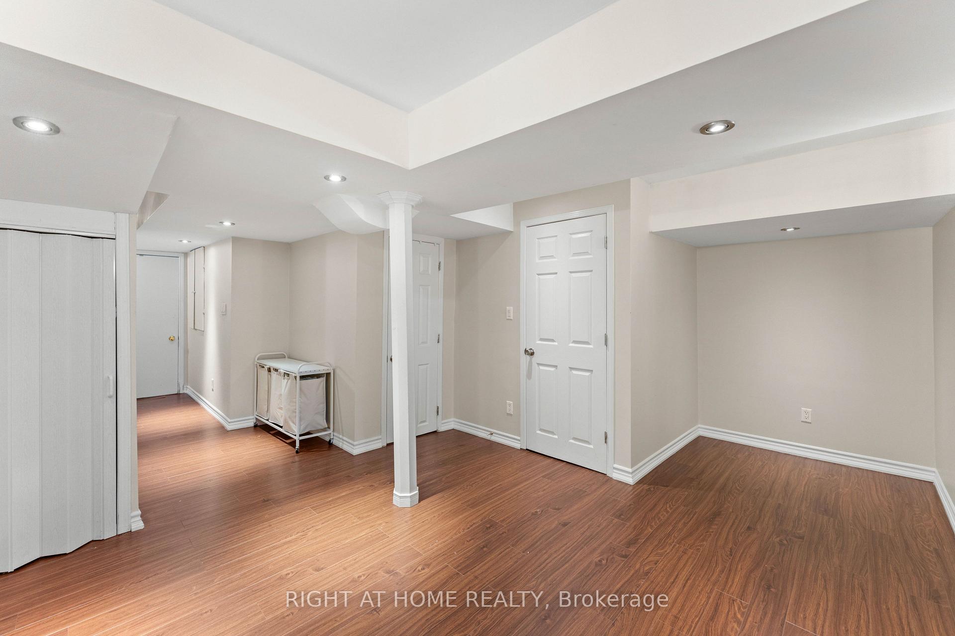 Photo 7 of 115 Ferncliffe Crescent, Markham, Cedarwood — HOMEH