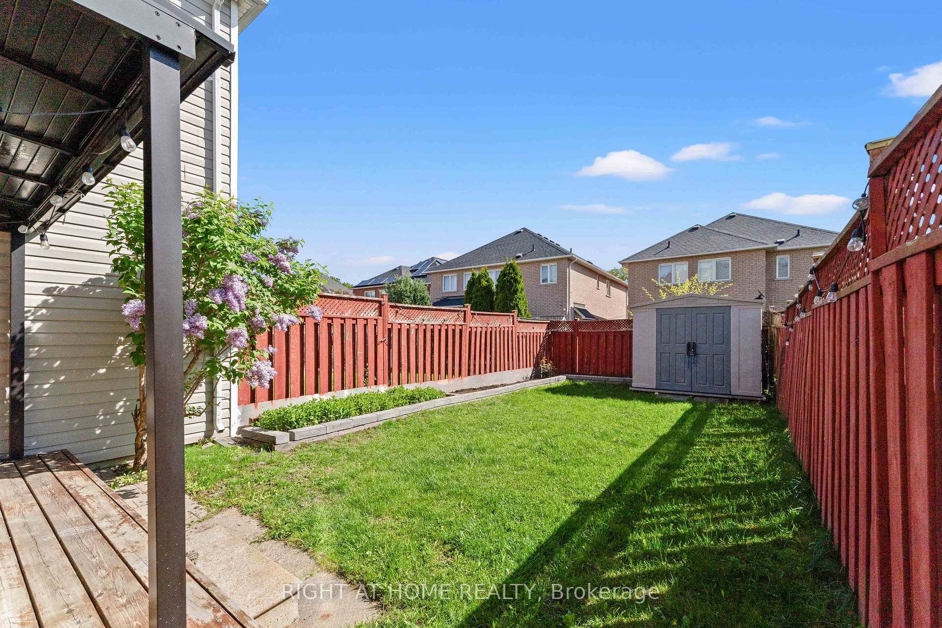 Photo 11 of 115 Ferncliffe Crescent, Markham, Cedarwood — HOMEH