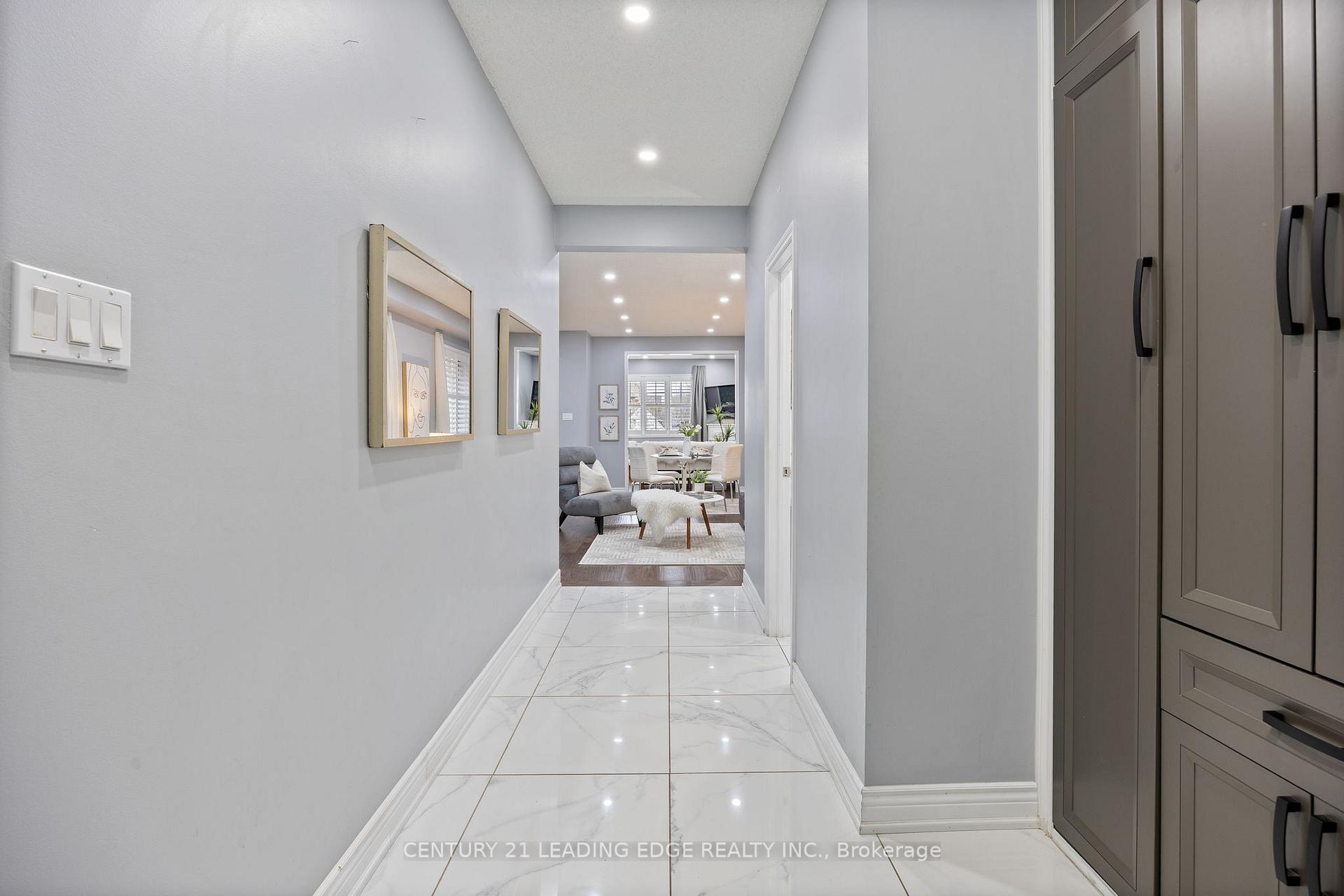 Photo 8 of 38 Thorp Crescent, Ajax, Central West — HOMEH