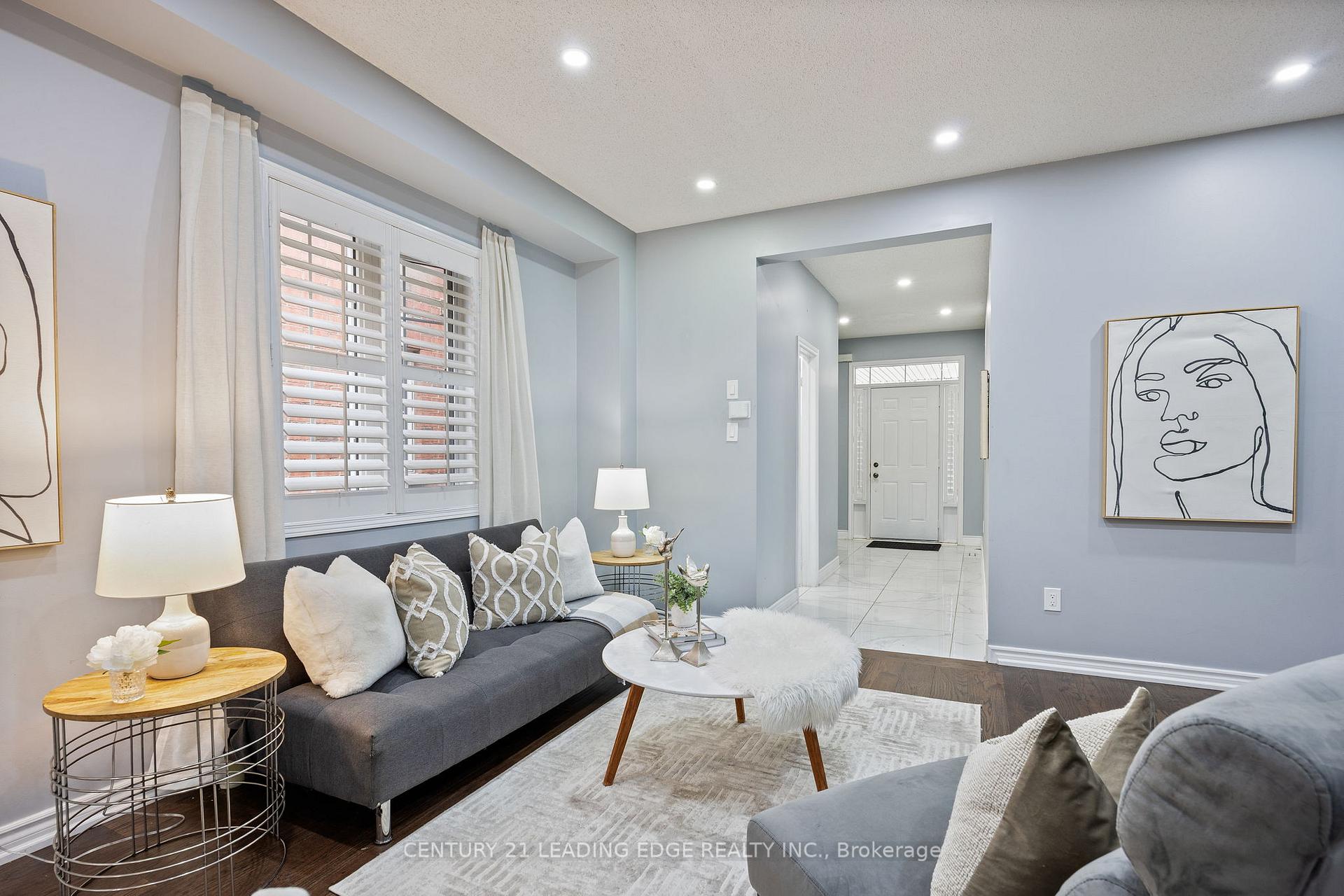 Photo 3 of 38 Thorp Crescent, Ajax, Central West — HOMEH