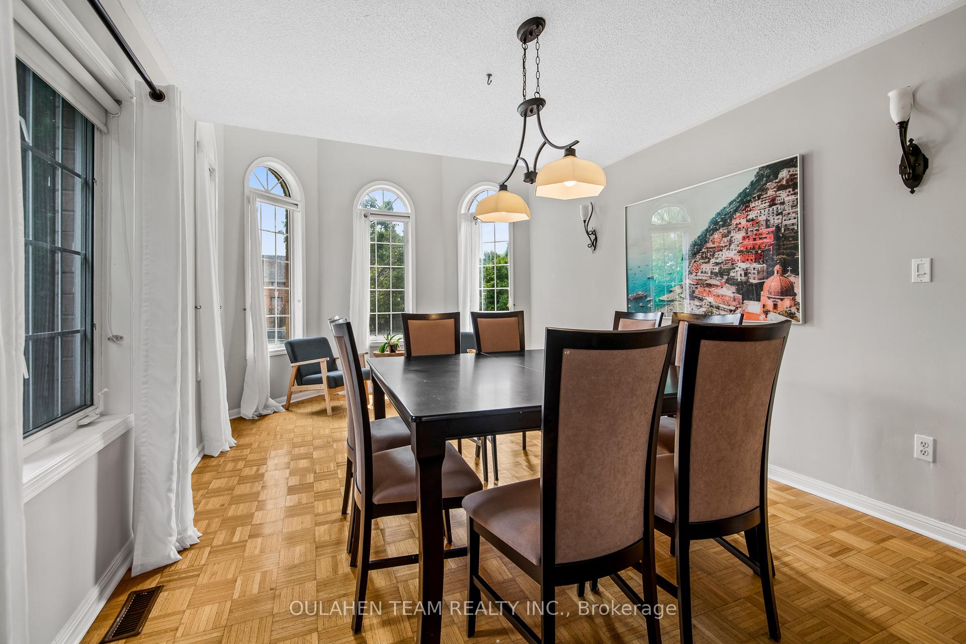 Photo 5 of 66 Madeira Avenue, Vaughan, Vellore Village — HOMEH