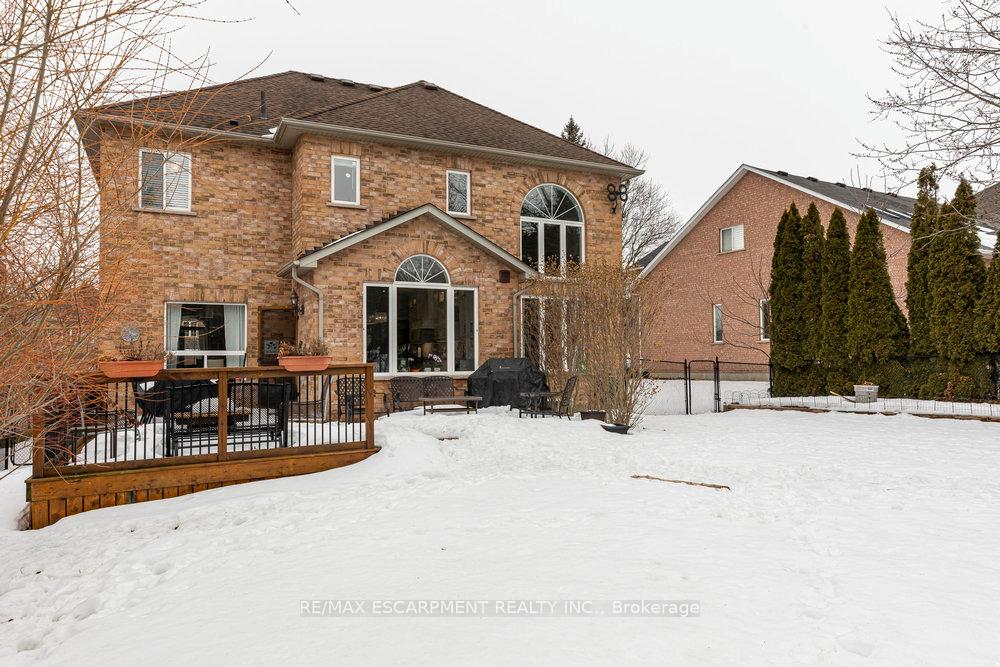 Photo 25 of 49 Winegarden Trail, Hamilton, Dundas — HOMEH