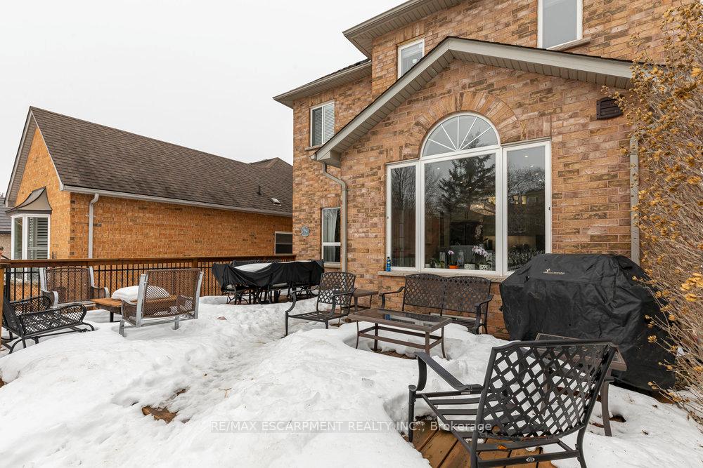 Photo 24 of 49 Winegarden Trail, Hamilton, Dundas — HOMEH
