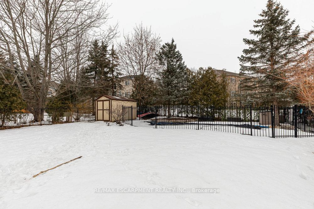Photo 28 of 49 Winegarden Trail, Hamilton, Dundas — HOMEH