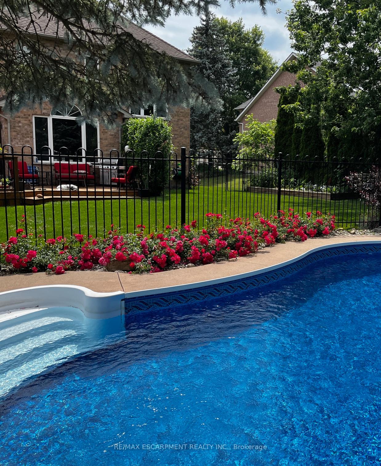 Photo 31 of 49 Winegarden Trail, Hamilton, Dundas — HOMEH