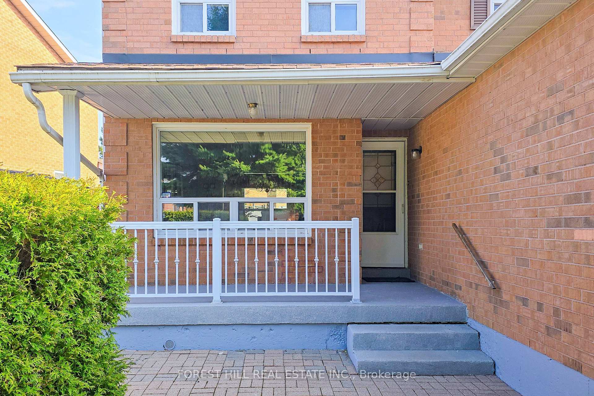 Photo 4 of 29 Arisaig Drive, Vaughan, Maple — HOMEH