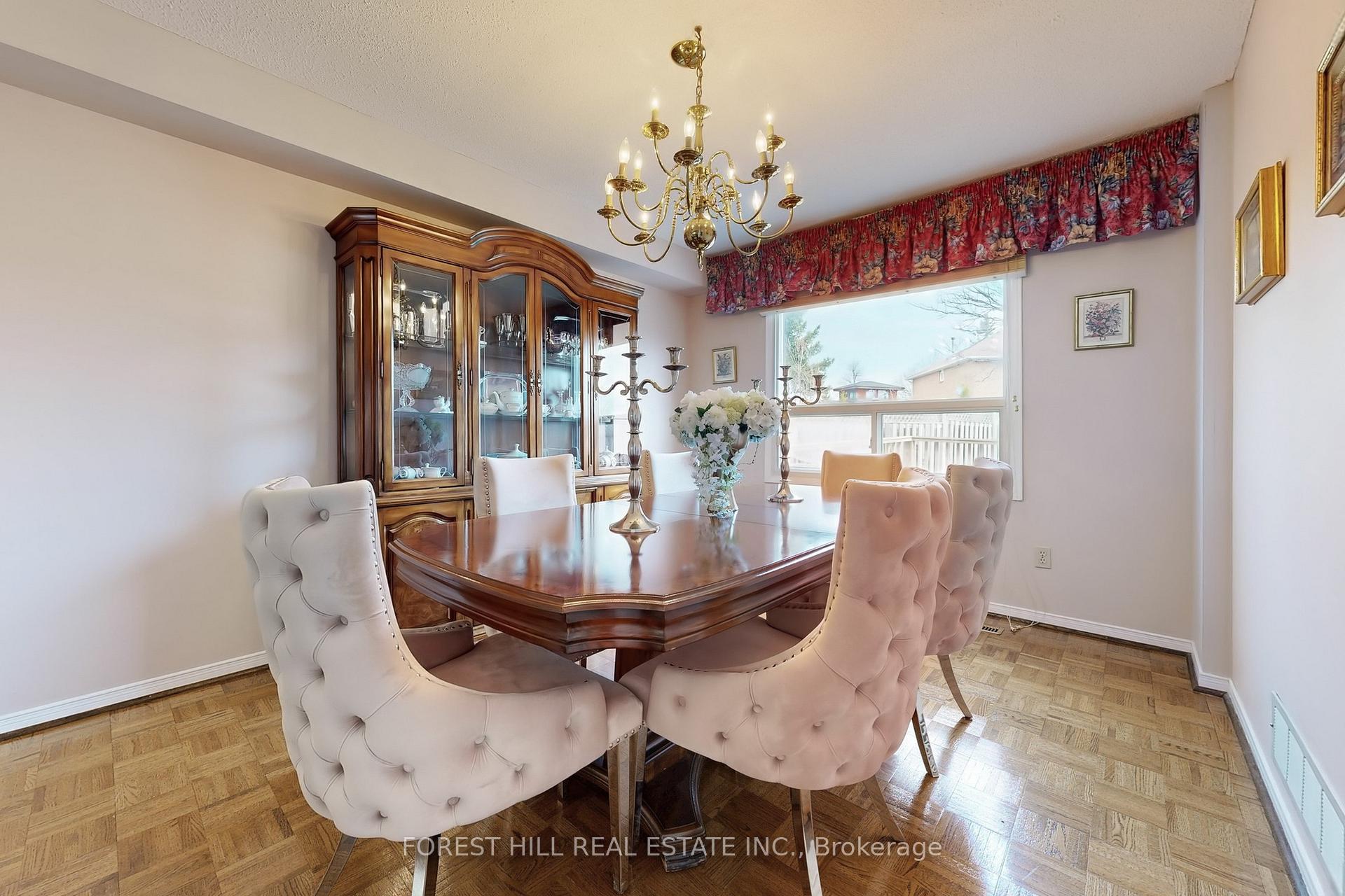 Photo 6 of 29 Arisaig Drive, Vaughan, Maple — HOMEH