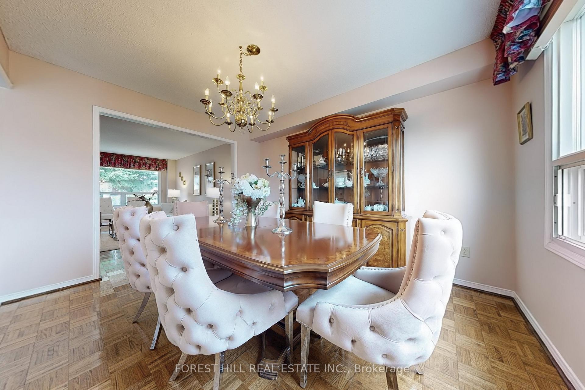 Photo 9 of 29 Arisaig Drive, Vaughan, Maple — HOMEH