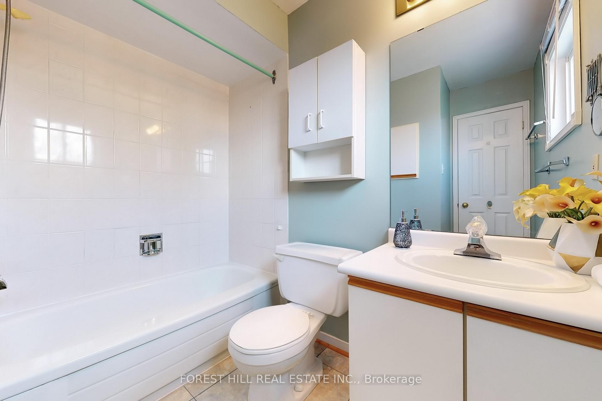 Photo 19 of 29 Arisaig Drive, Vaughan, Maple — HOMEH