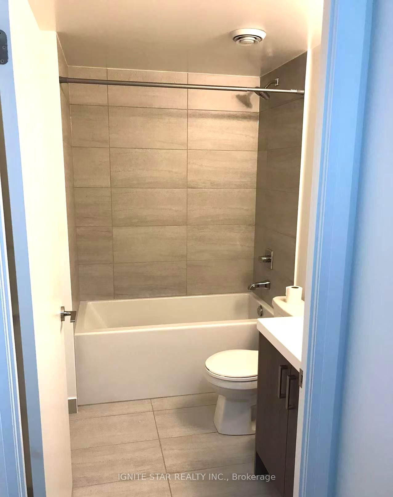 Photo 4 of Unit 1006, 77 mutual Street, Toronto, Church-Yonge Corridor — HOMEH